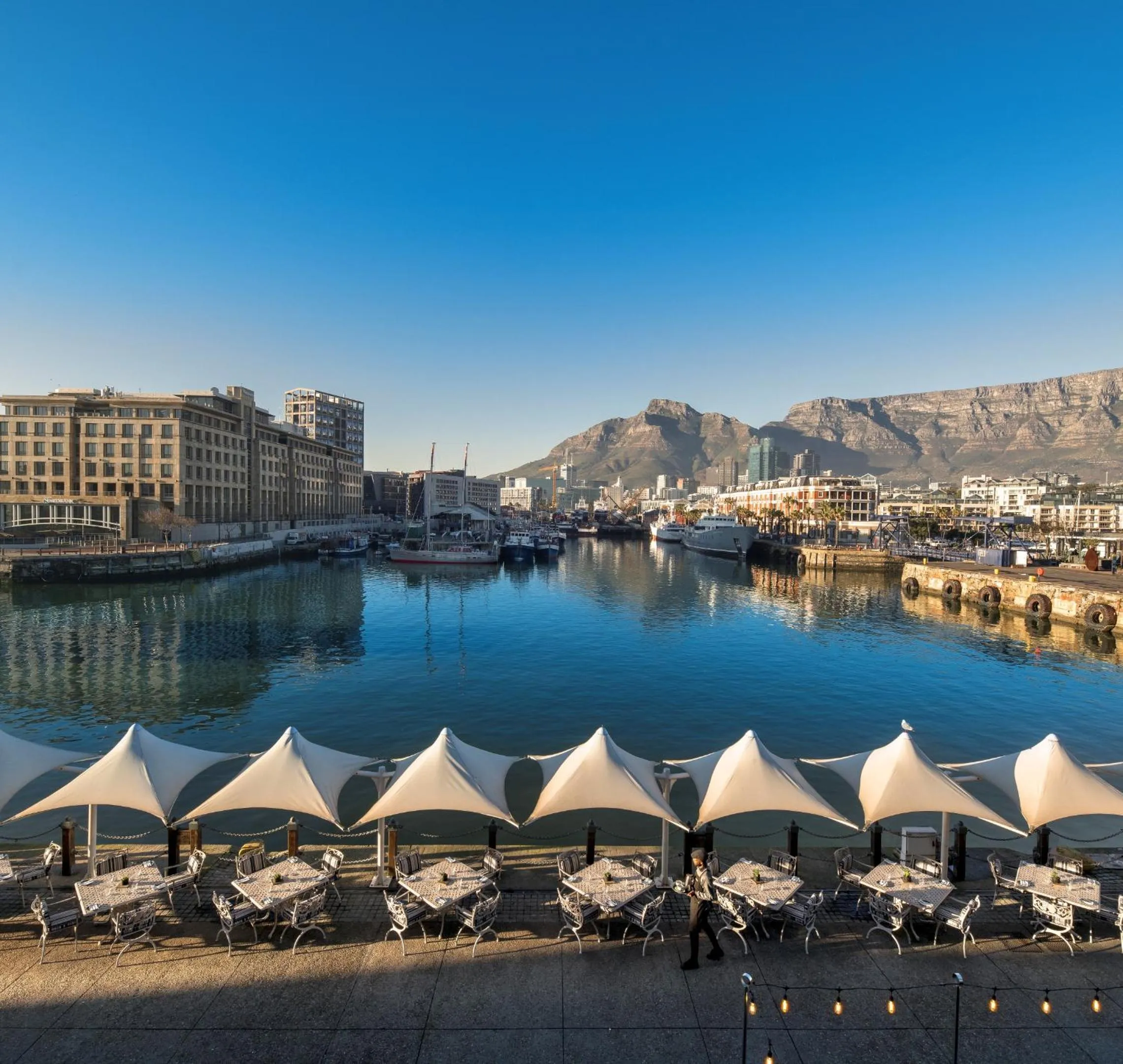 Mountain view in Victoria & Alfred Hotel by NEWMARK