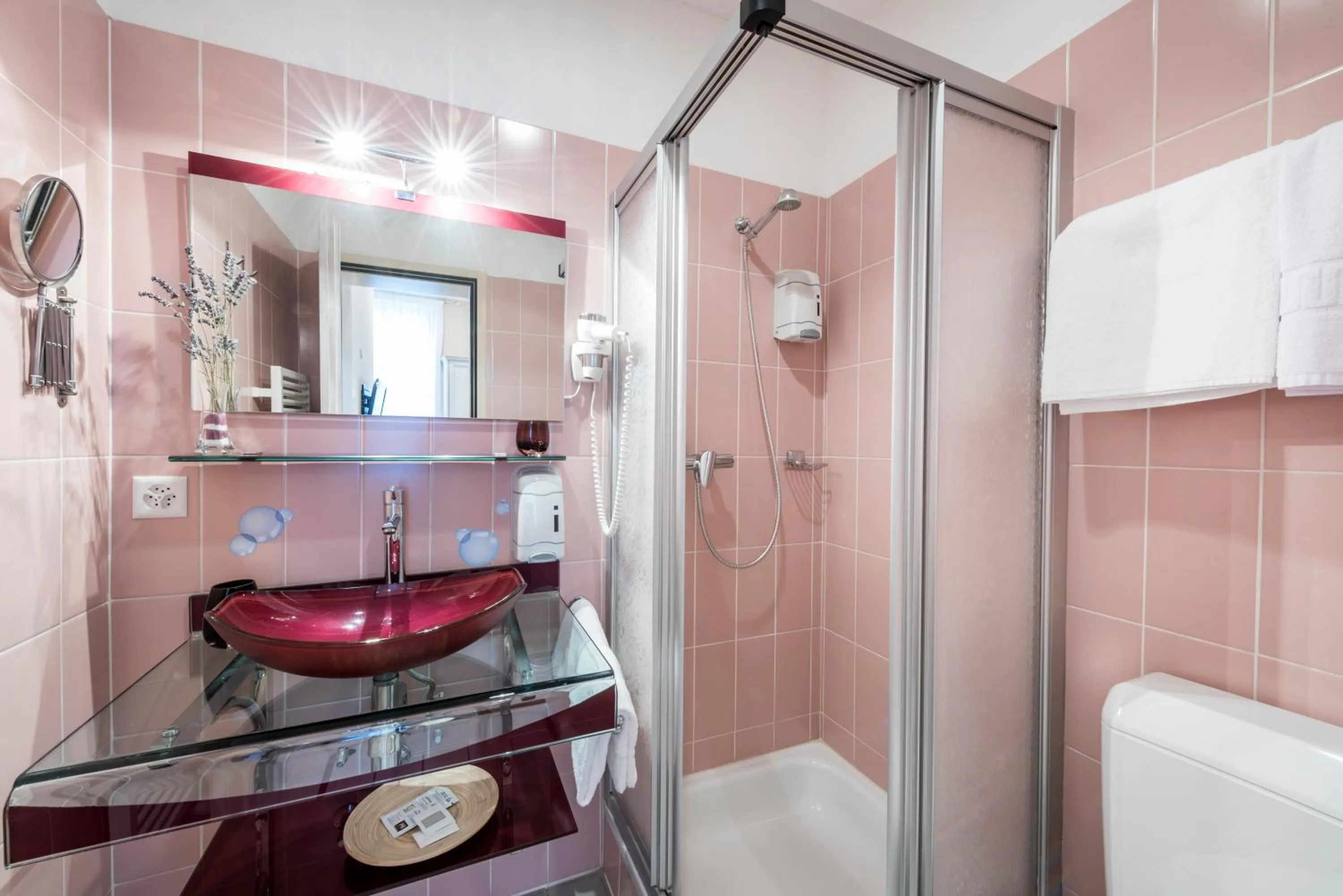 Shower in Albergo Ristorante La Palma