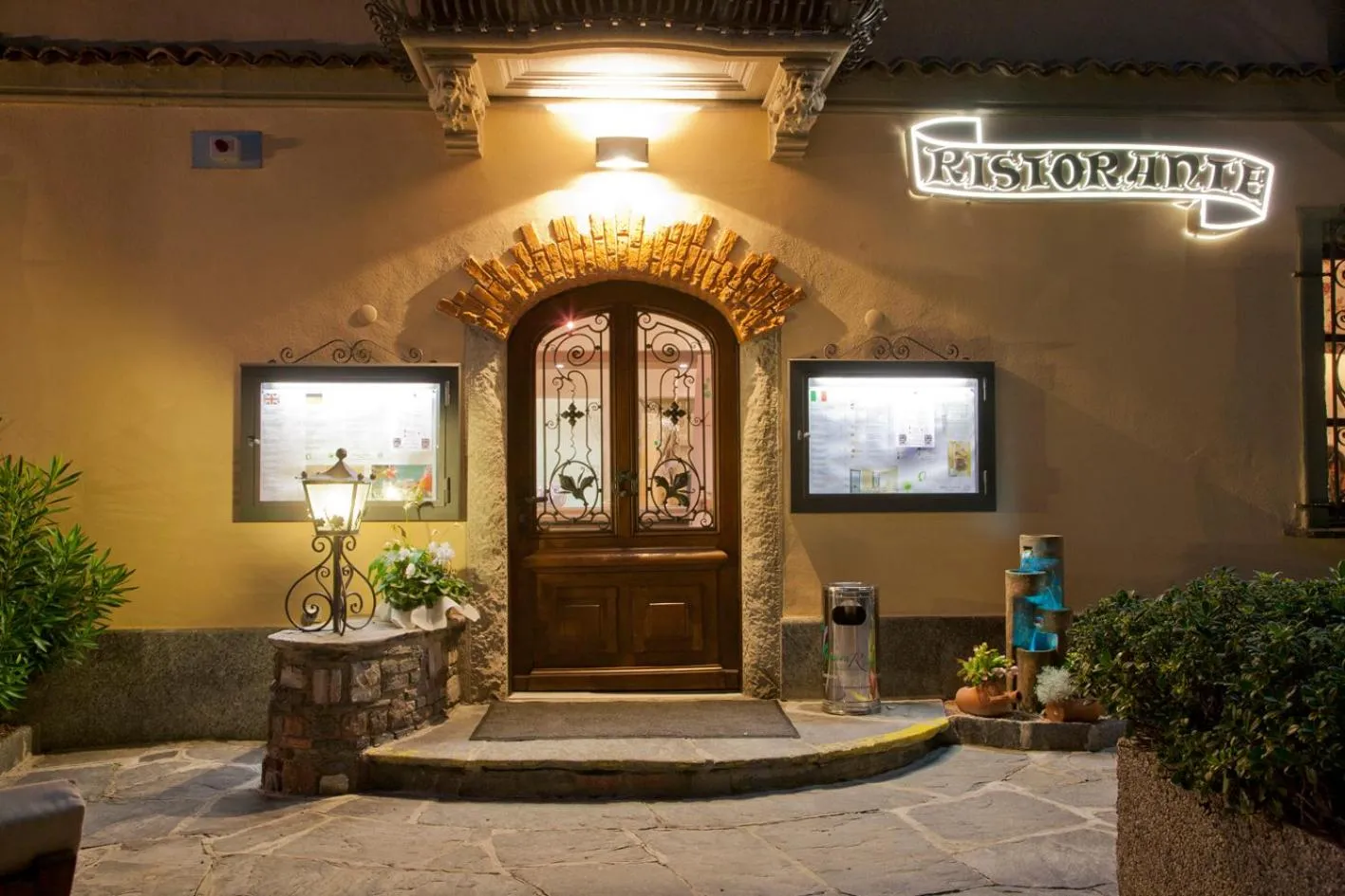 Facade/entrance in Albergo Ristorante La Palma
