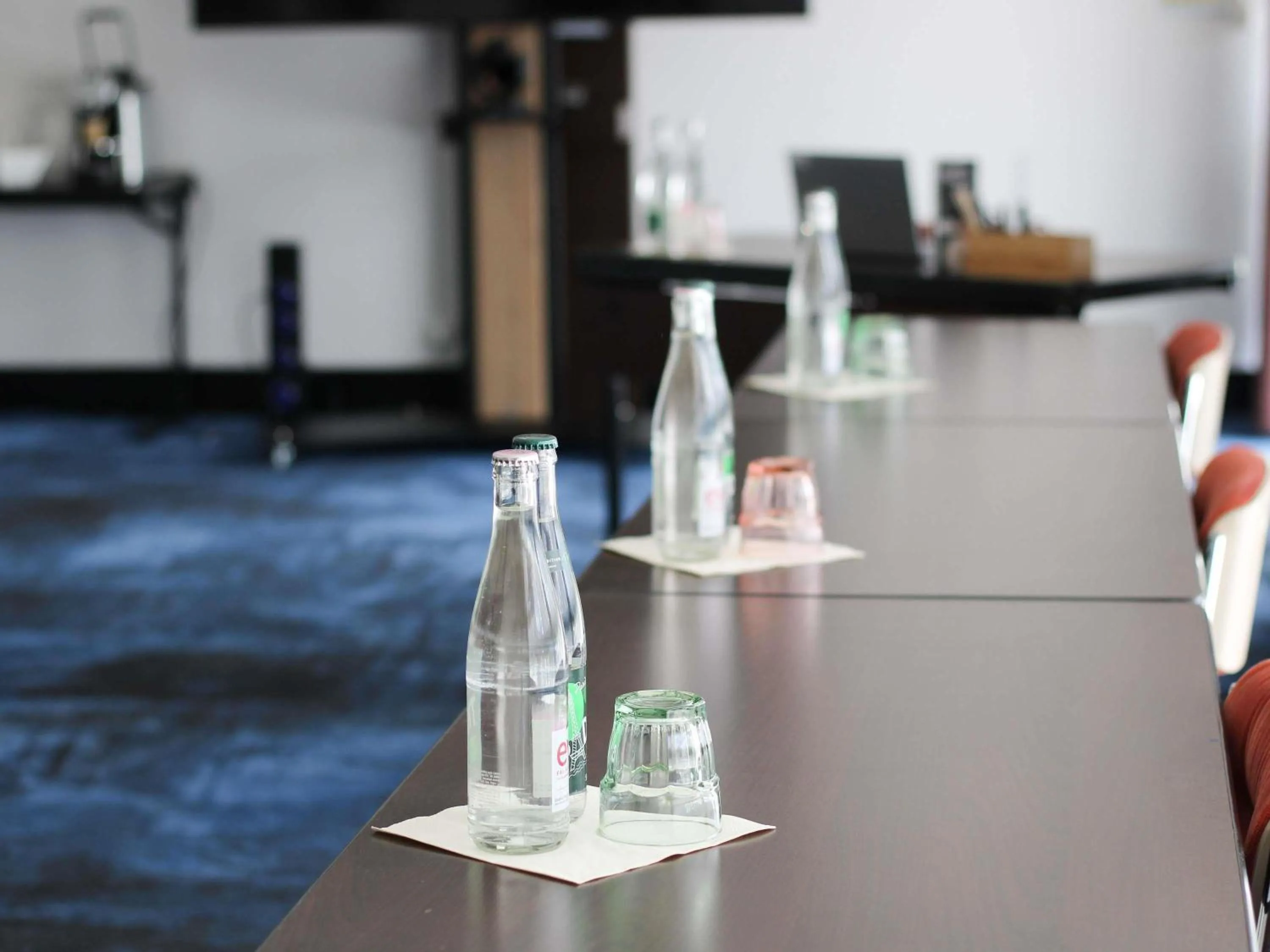 Business facilities in ibis Styles Evry Courcouronnes Hotel and Events