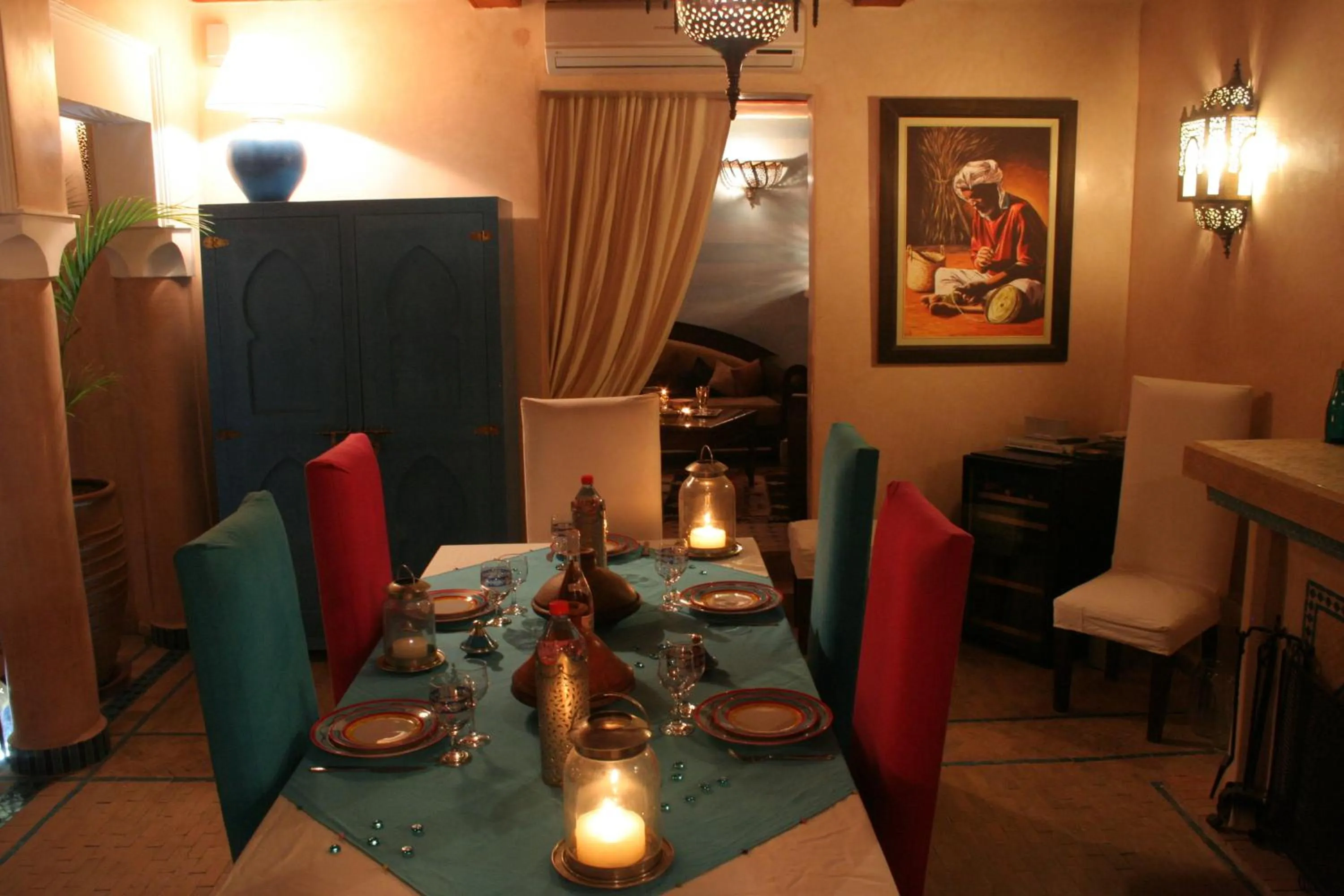 Restaurant/places to eat in Riad Turquoise