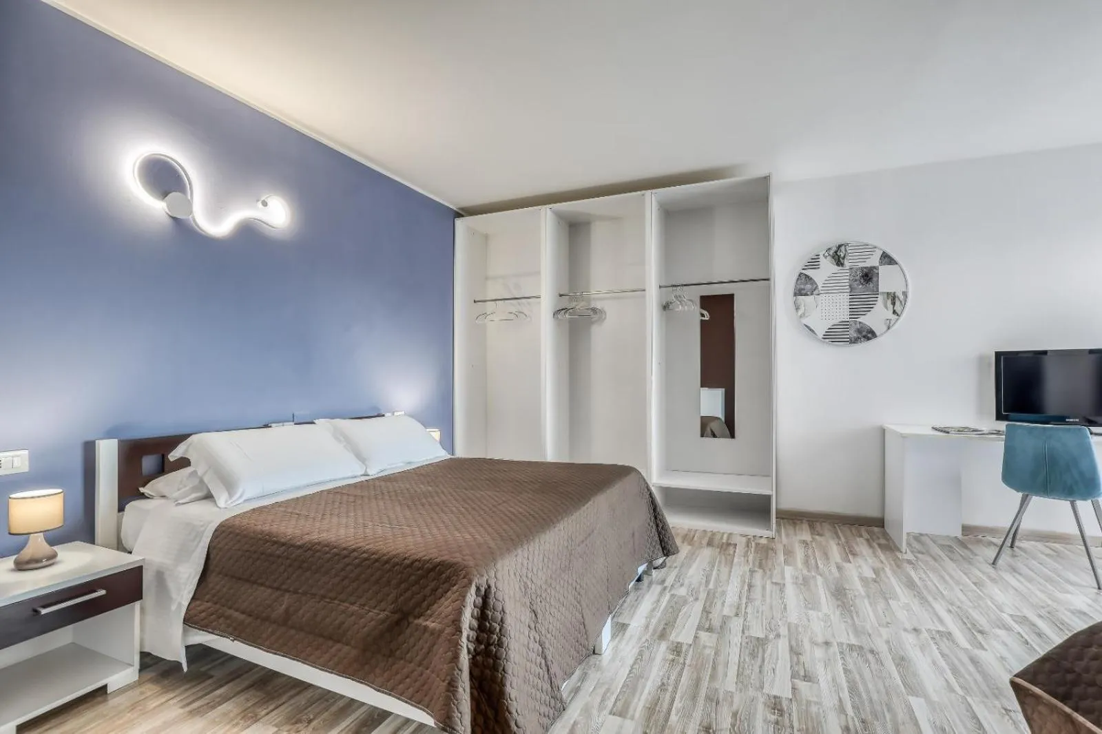 Photo of the whole room, Bed in Asso Residence