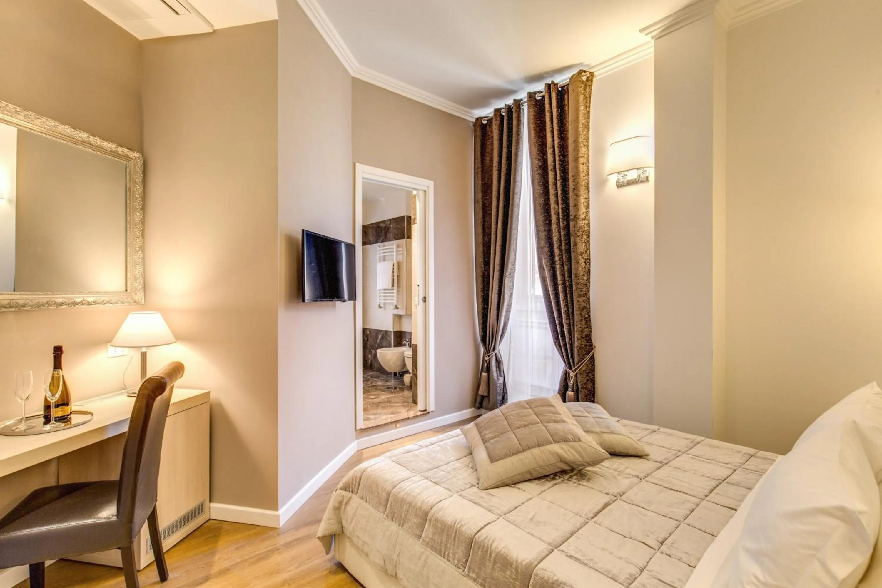 Photo of the whole room, Bed in The Bridge Suites