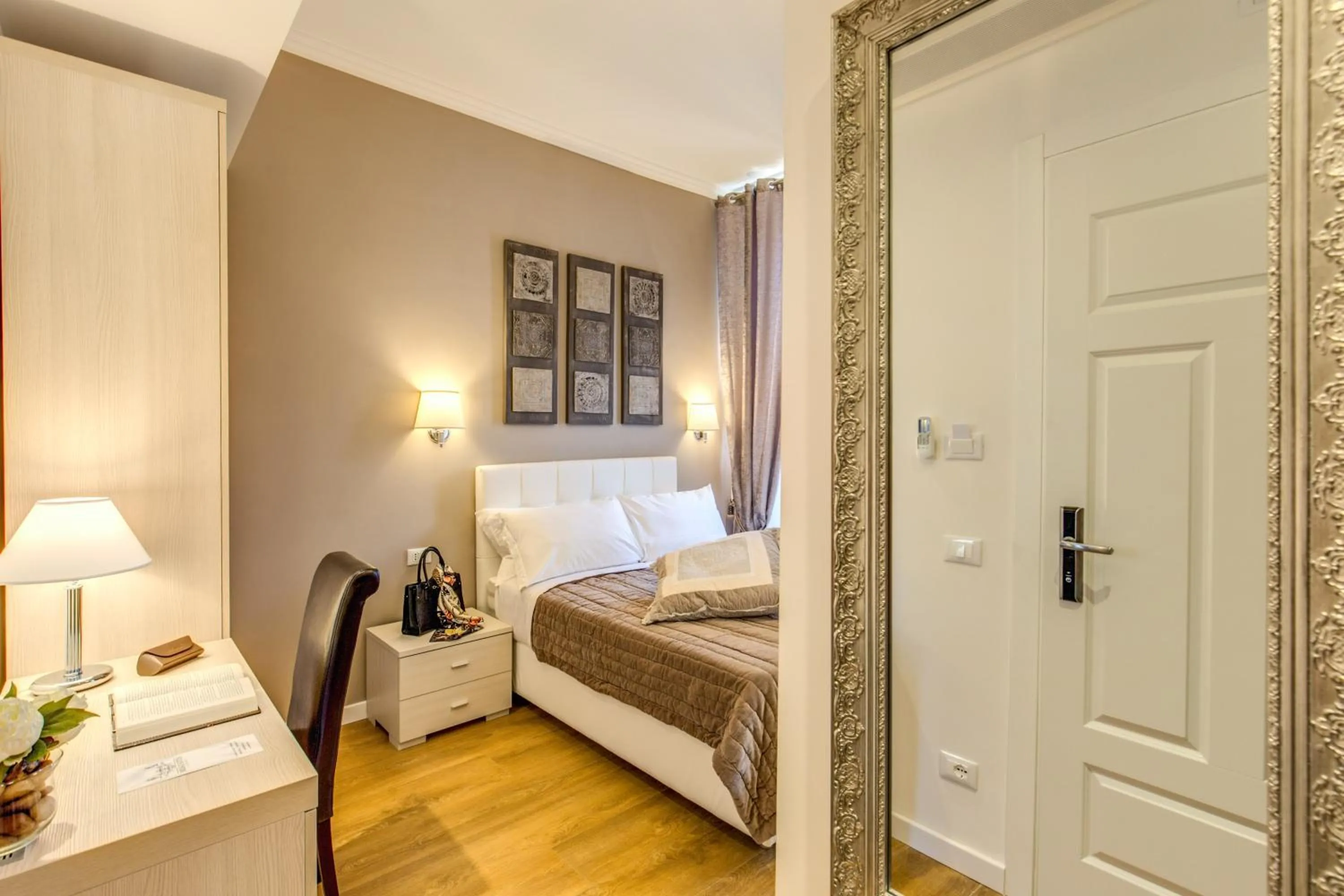 Photo of the whole room, Bed in The Bridge Suites