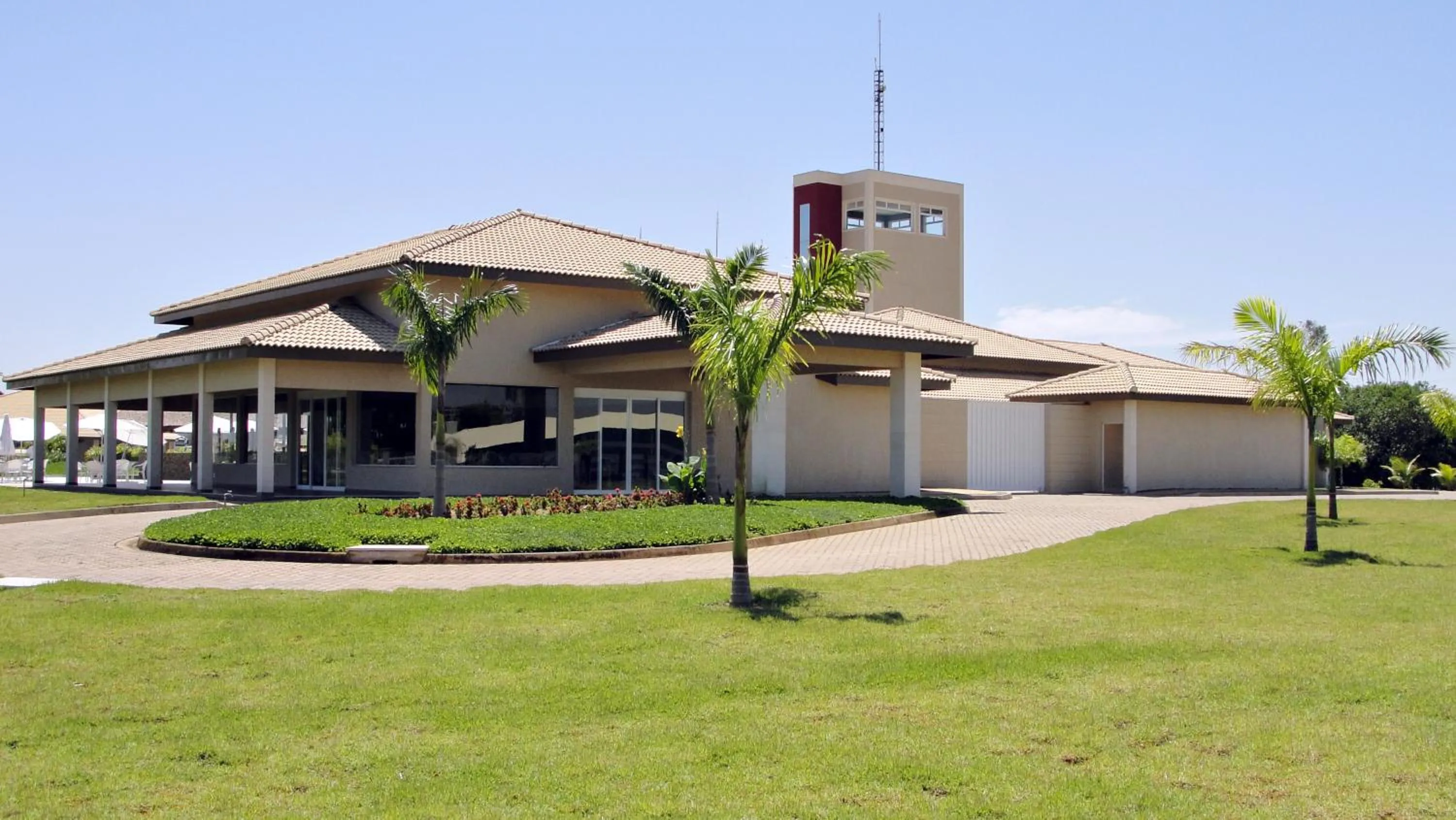 Property building in Resort da Ilha