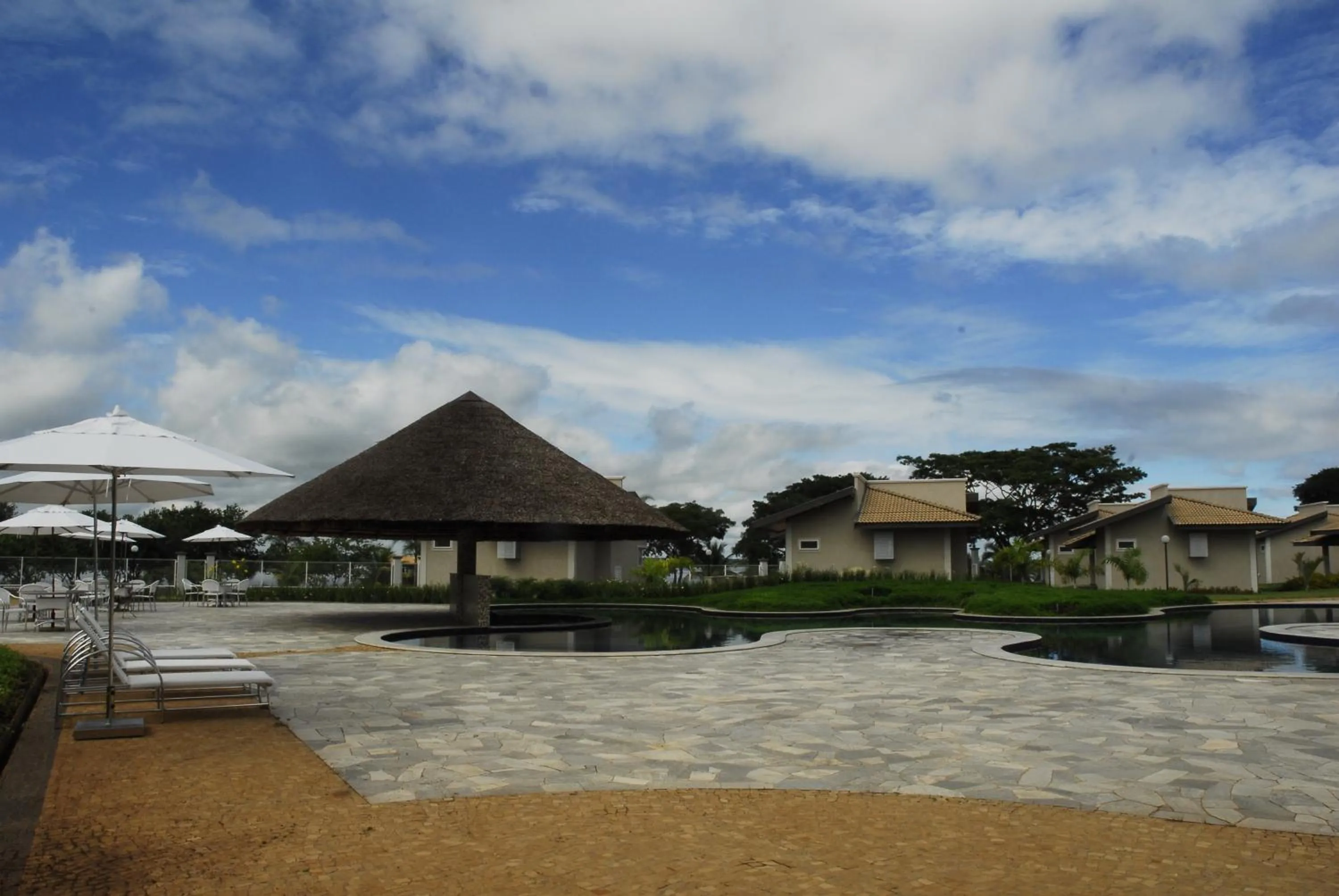 Property building in Resort da Ilha