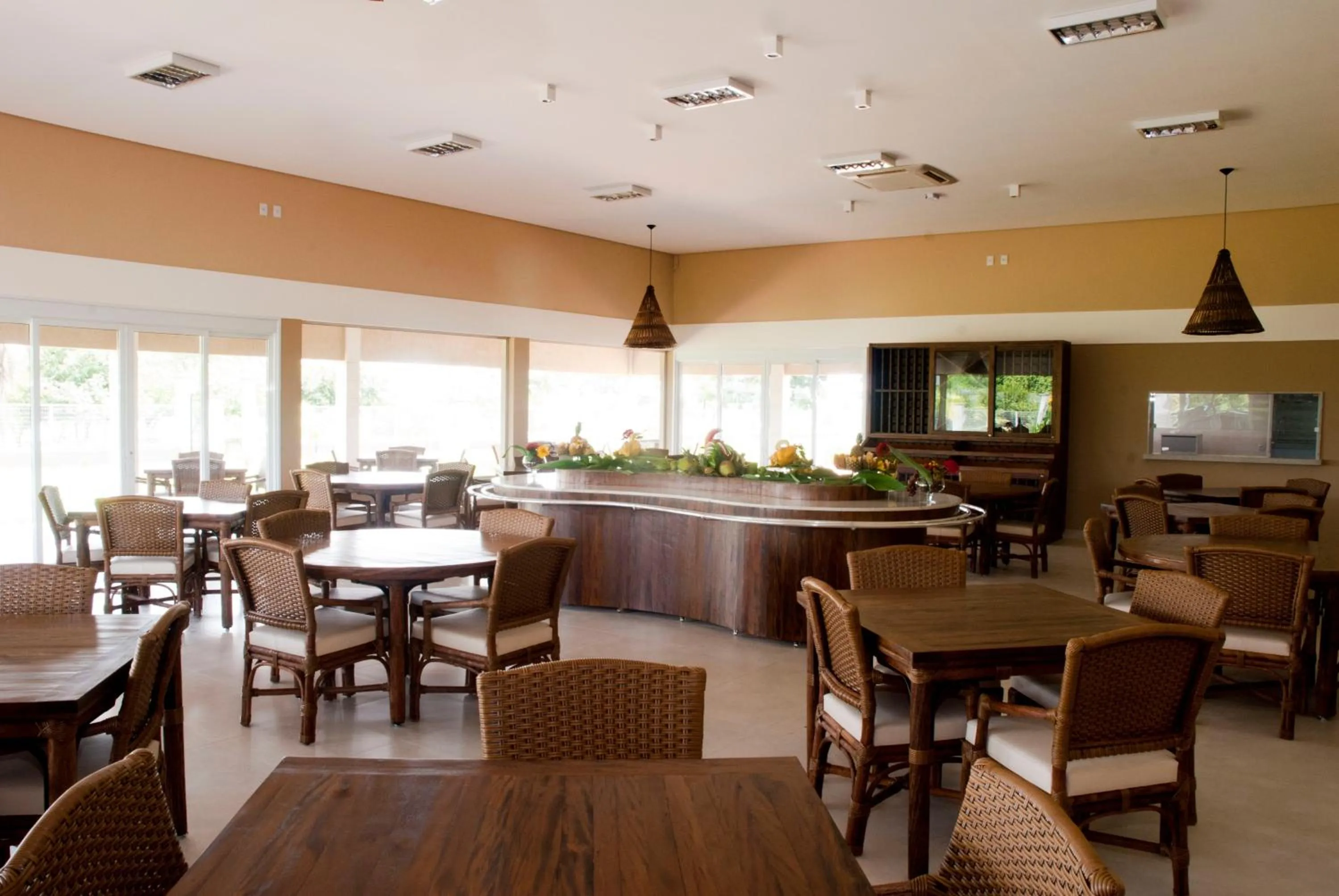 Restaurant/places to eat in Resort da Ilha