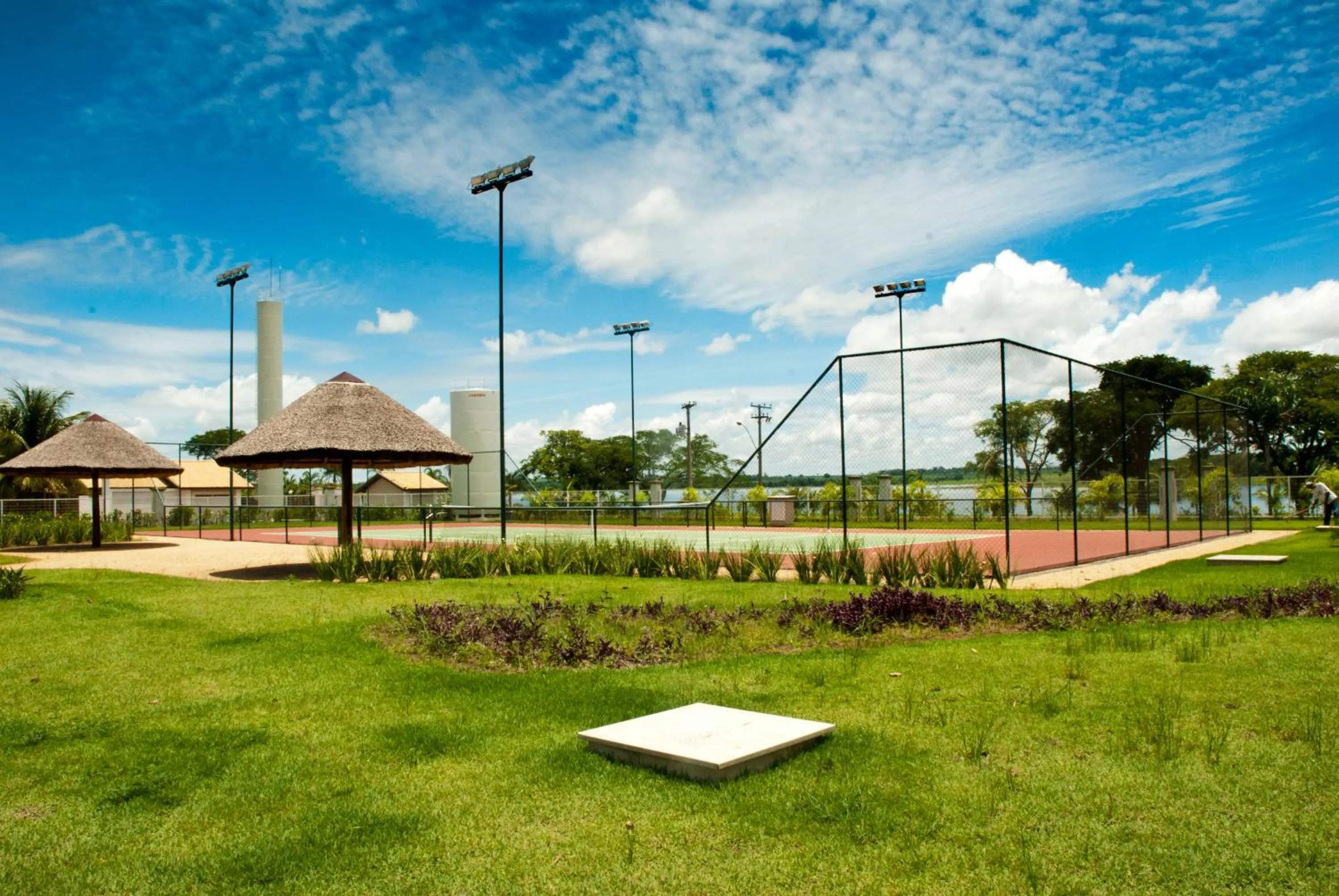 Tennis court in Resort da Ilha