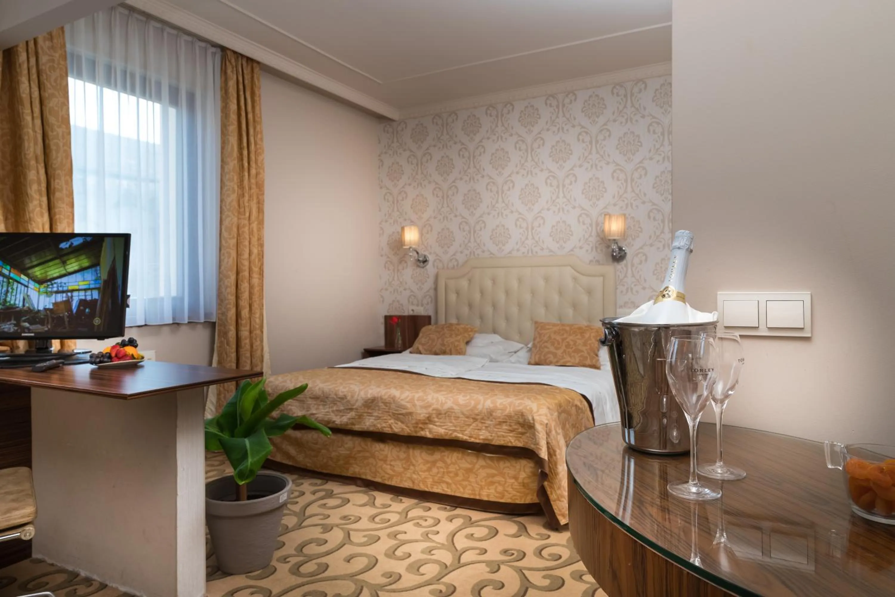 Bed in Golden Ball Club