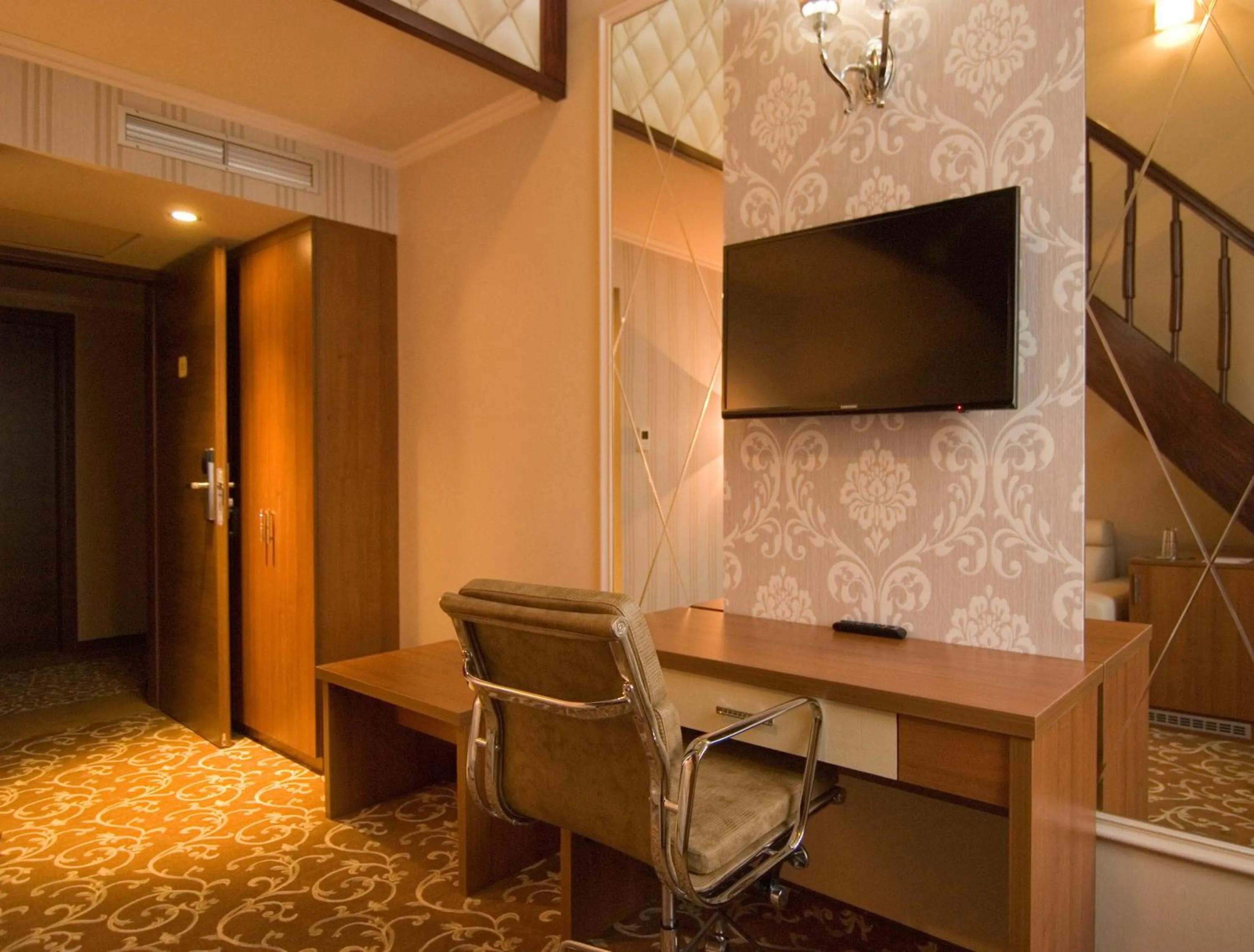 TV and multimedia in Golden Ball Club