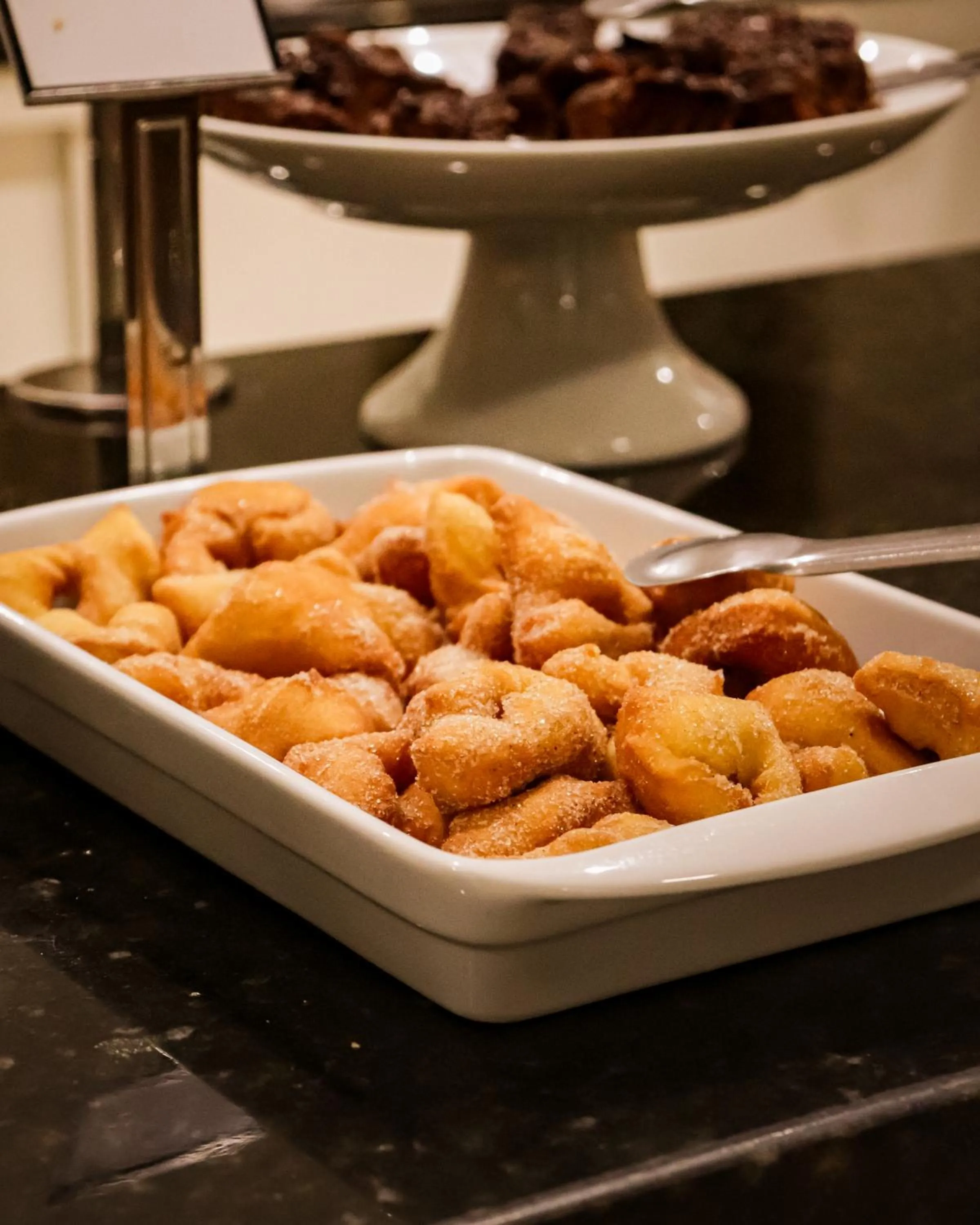 Buffet breakfast in Hotel Pequeno Bosque