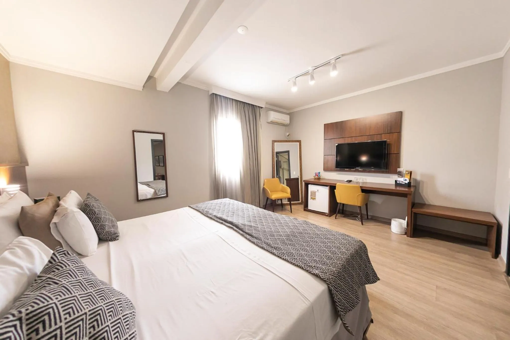 Bedroom, Bed in Class Hotel Varginha