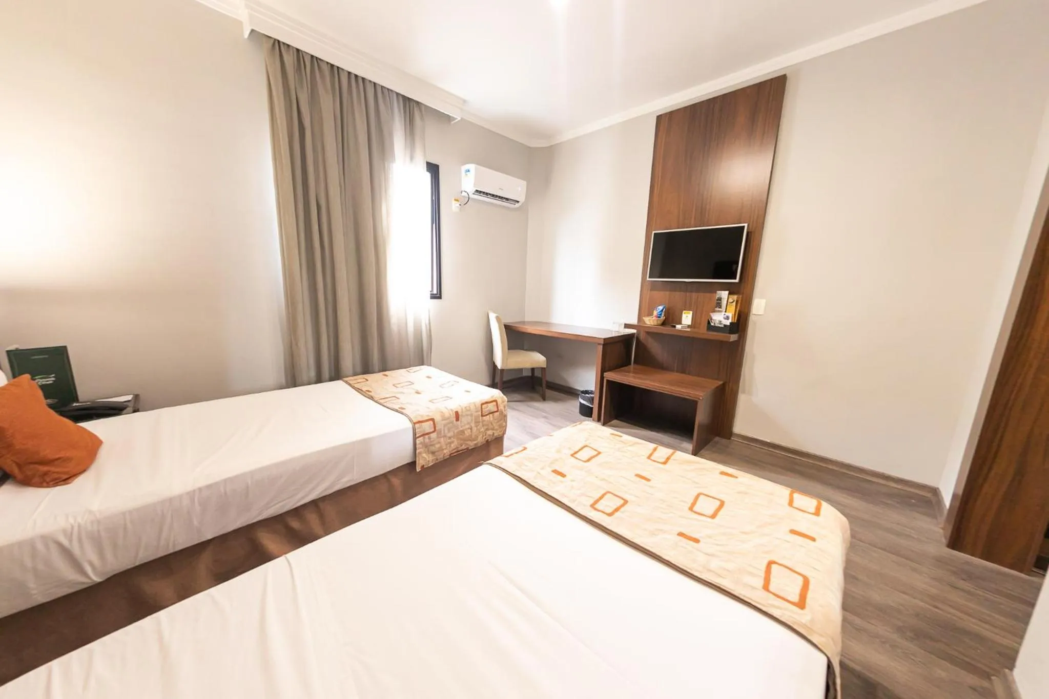 Bedroom, Bed in Class Hotel Varginha