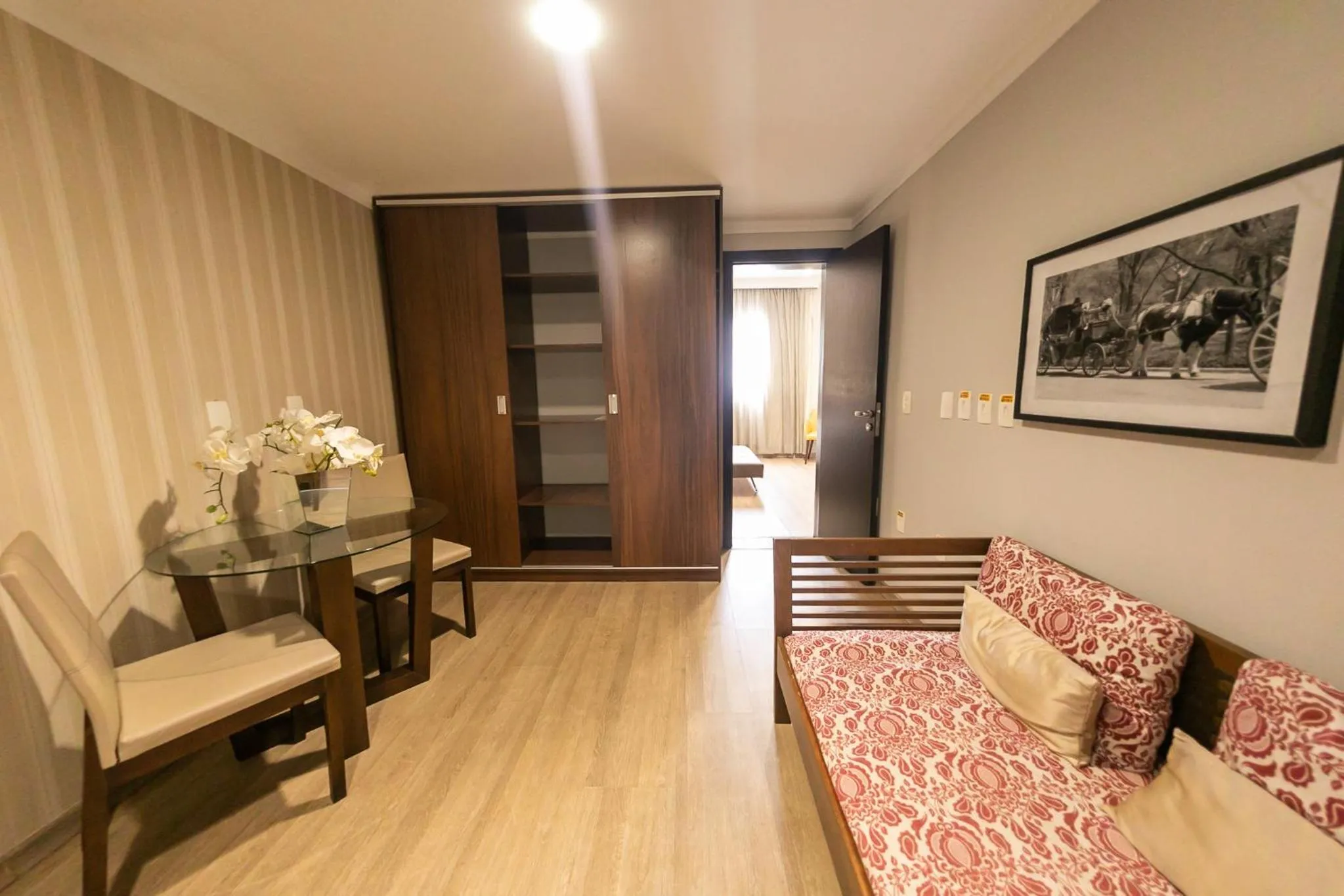 Seating area, Bed in Class Hotel Varginha