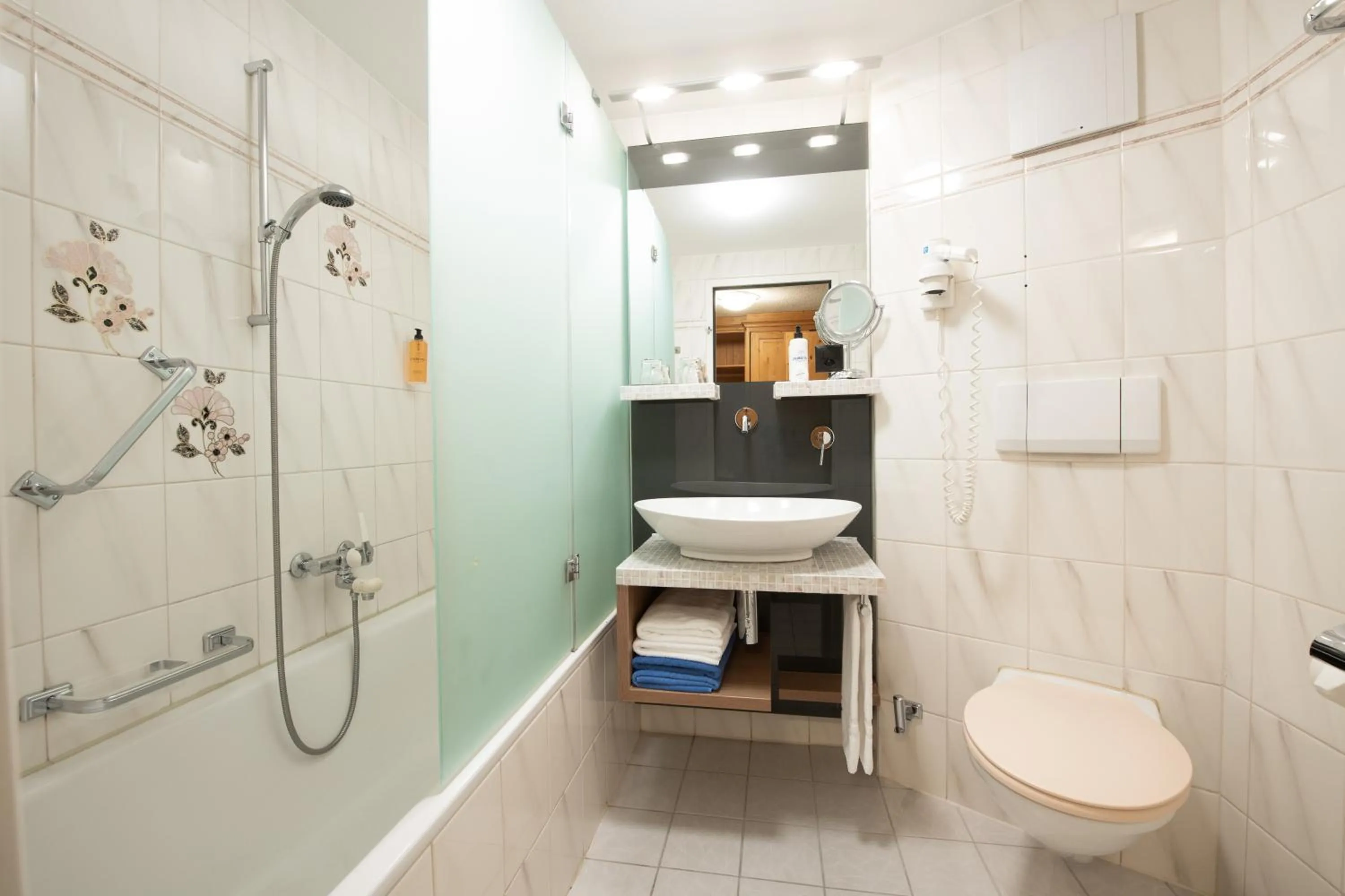 Bathroom in Silvretta Parkhotel