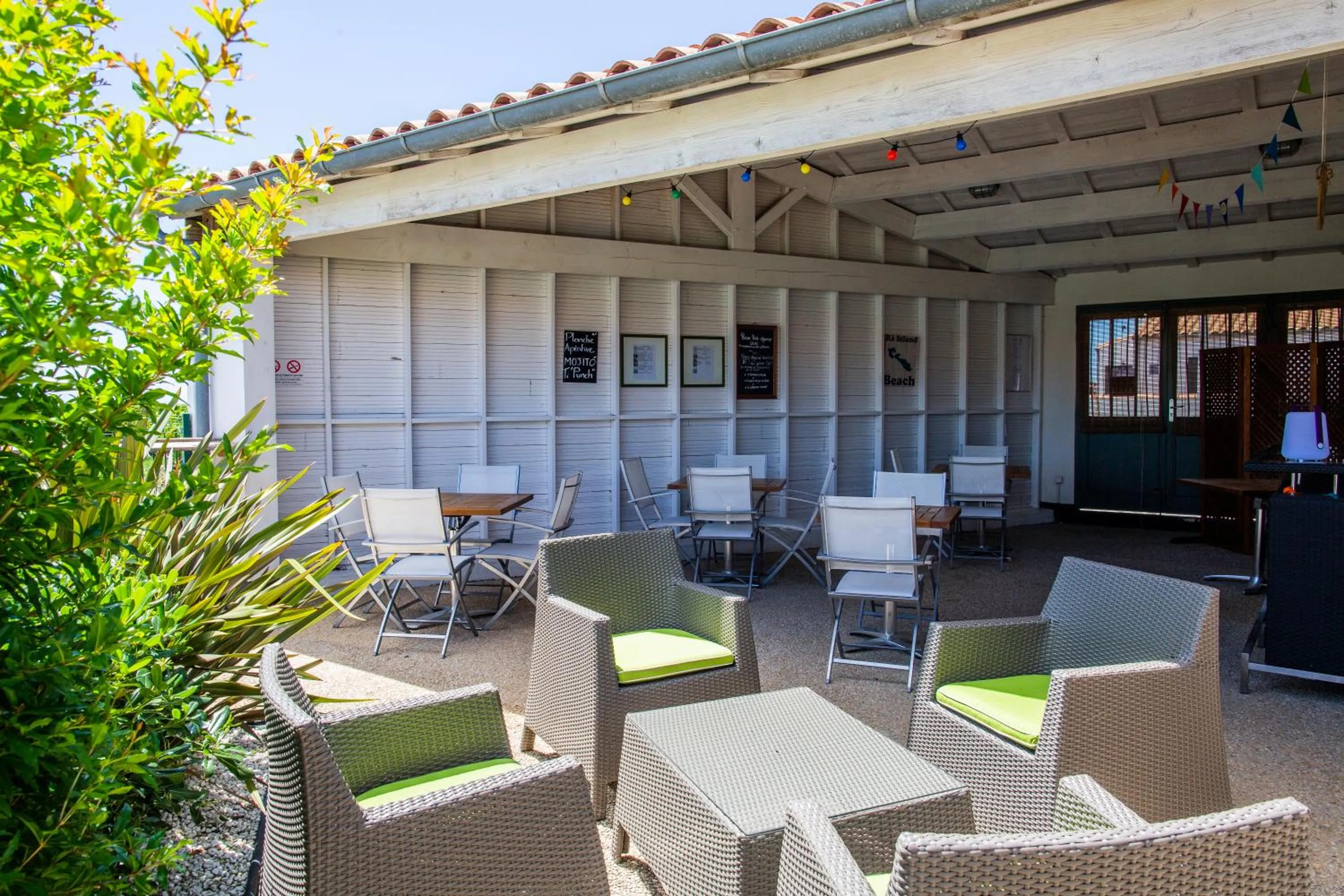 Patio in Hôtel Les Vignes de la Chapelle, "The Originals Relais"