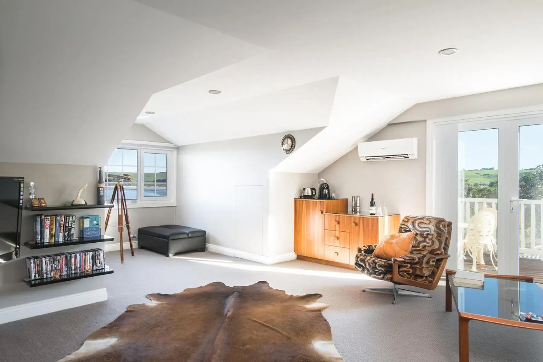 Admiral Deluxe Queen Suite in The Ark Stanley Luxury Bed and Breakfast Admiral Deluxe Queen Suite in The Ark Stanley Luxury Bed and Breakfast