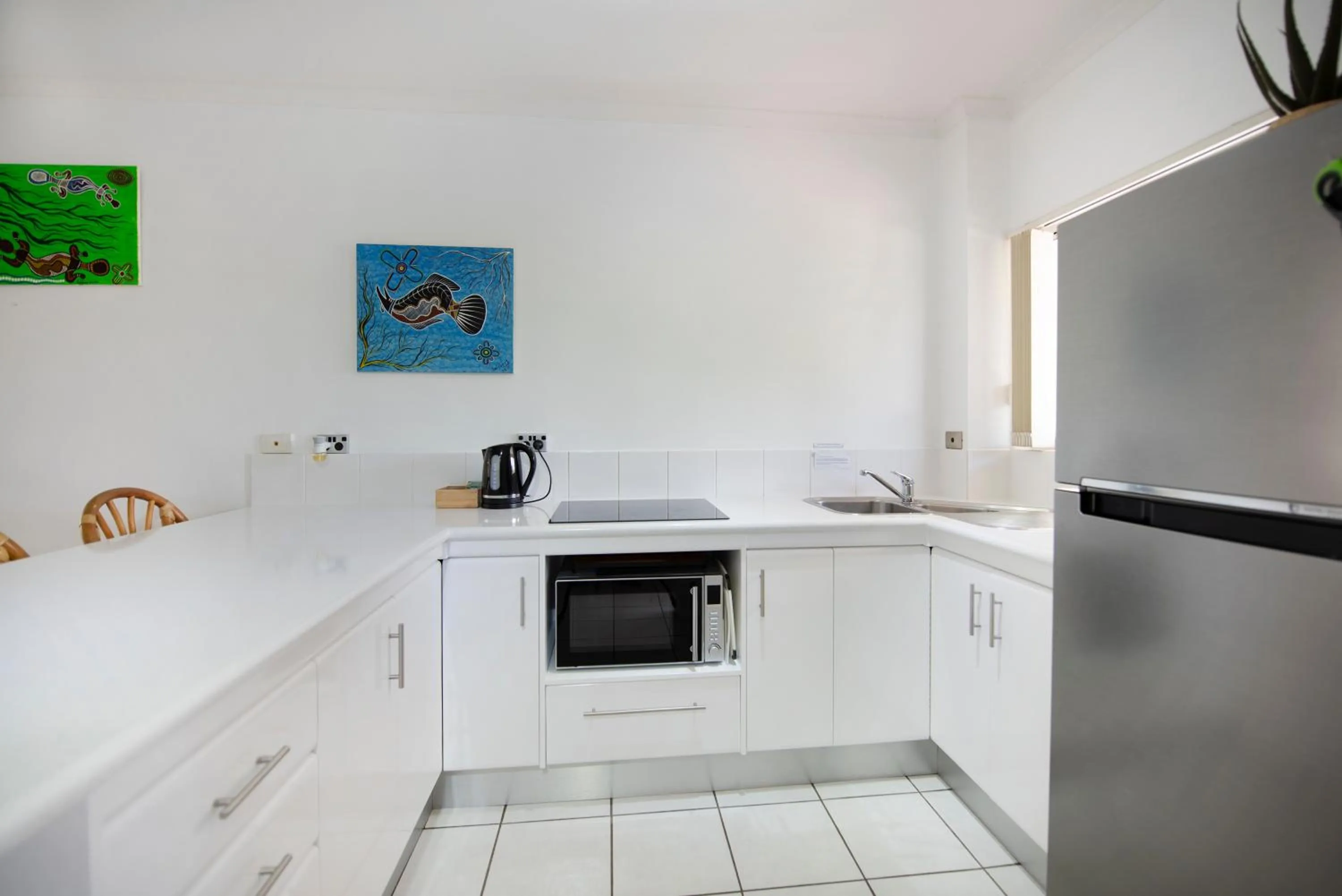 Kitchen or kitchenette in Golden Sands Beachfront Resort