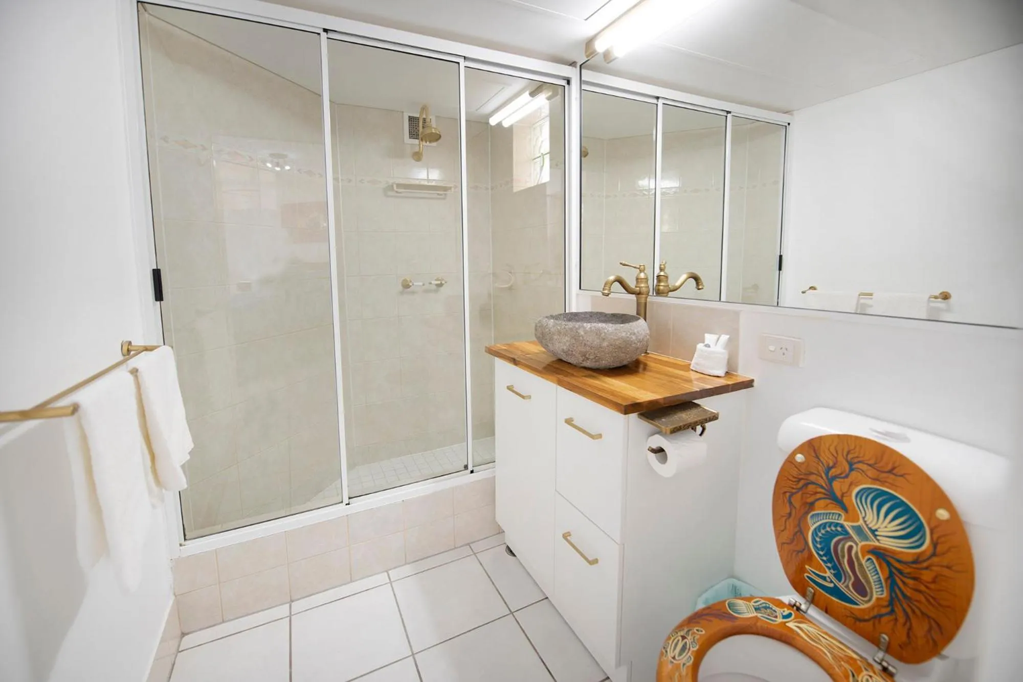 Golden Sands Beachfront Resort