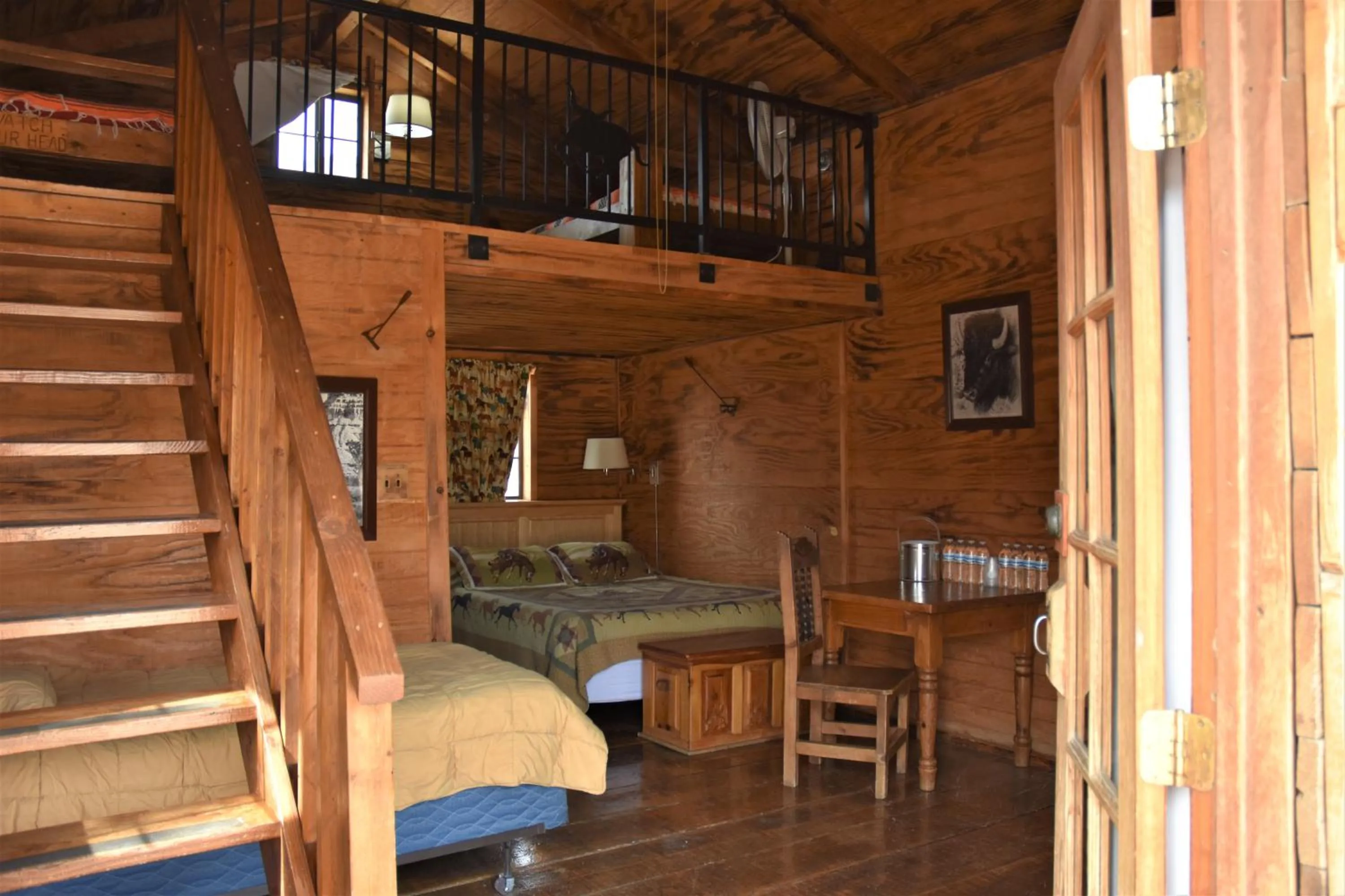 Photo of the whole room in Grand Canyon Western Ranch