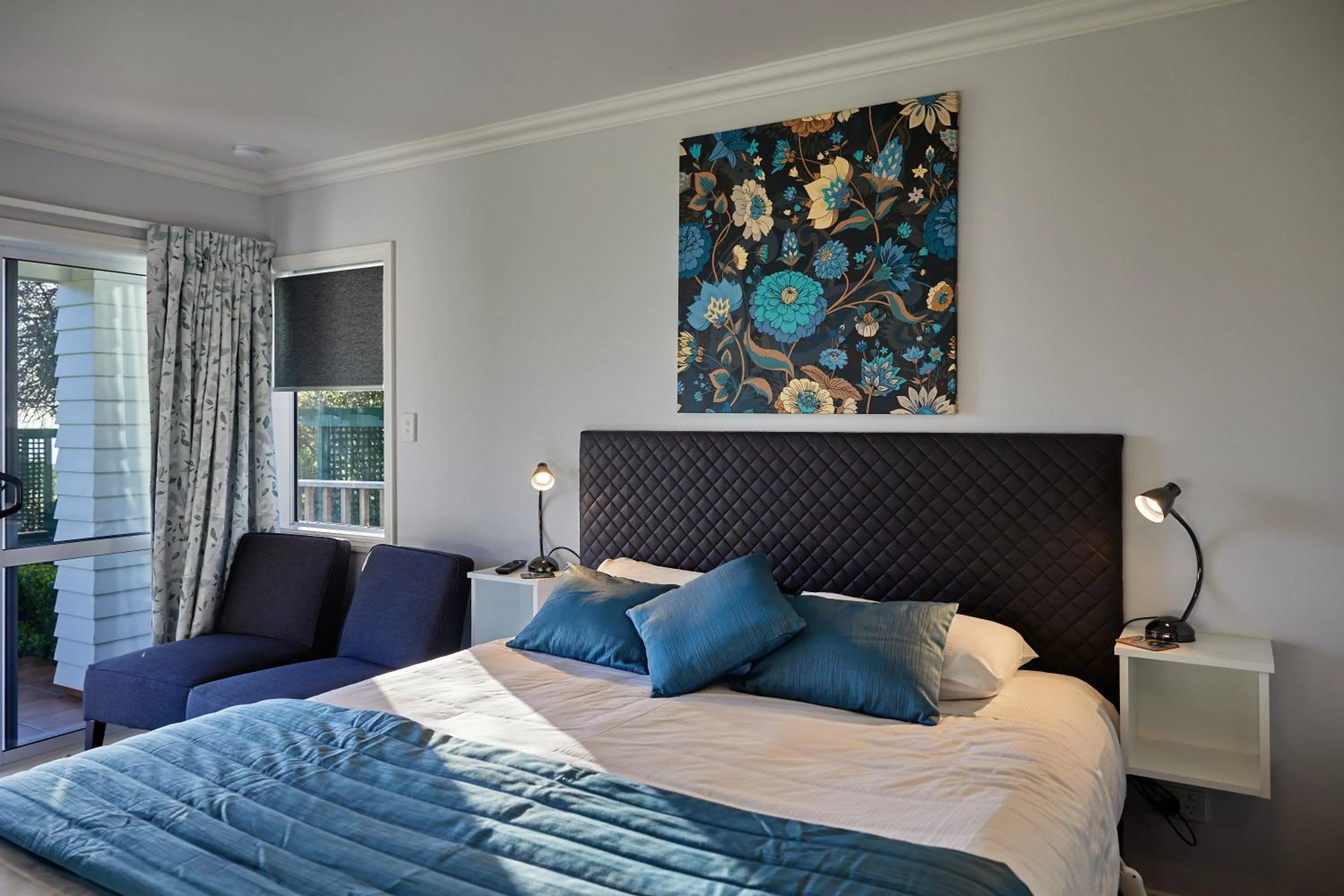 Bed in Bendamere House Bed & Breakfast