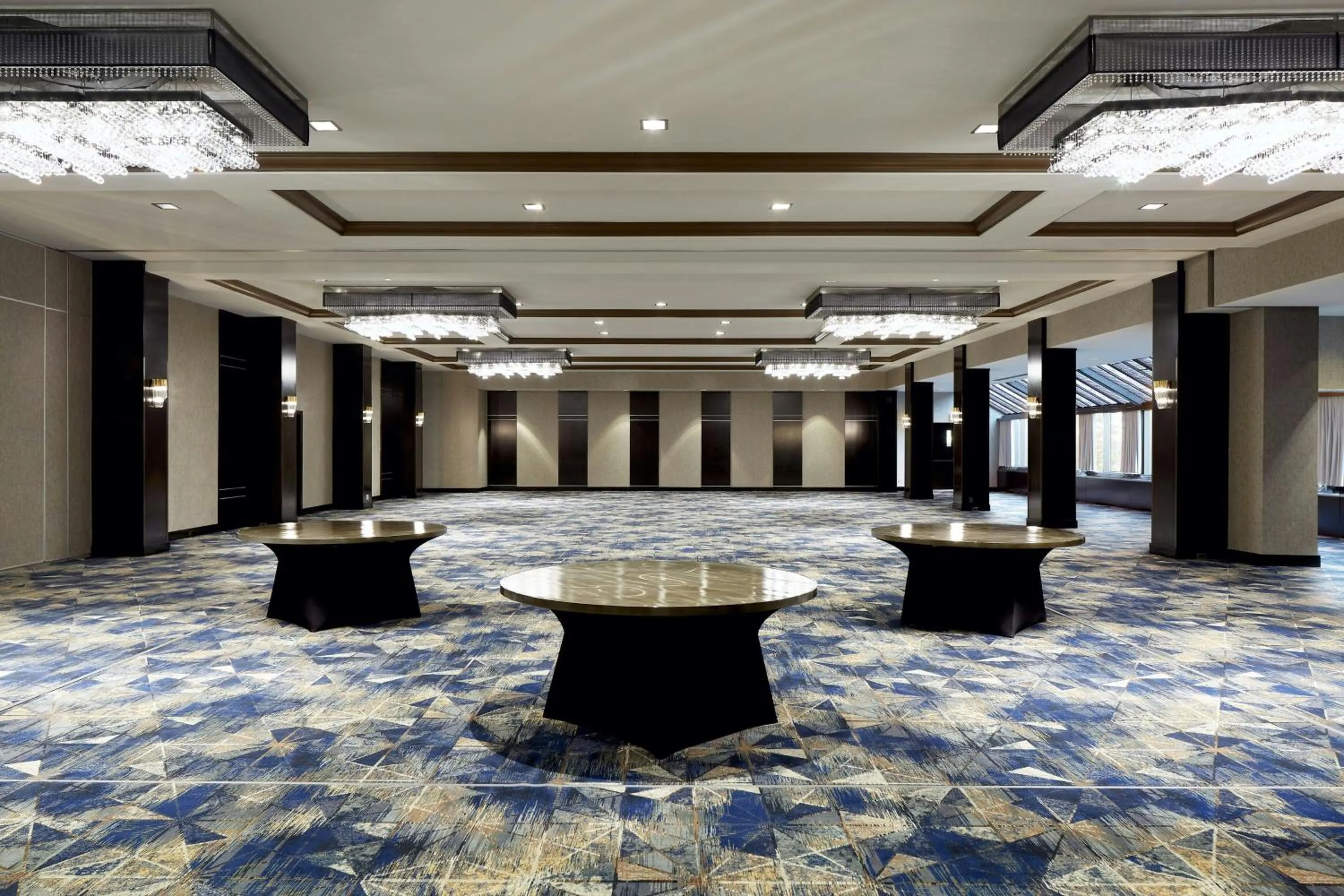 Meeting/conference room in Sheraton Montreal Airport Hotel