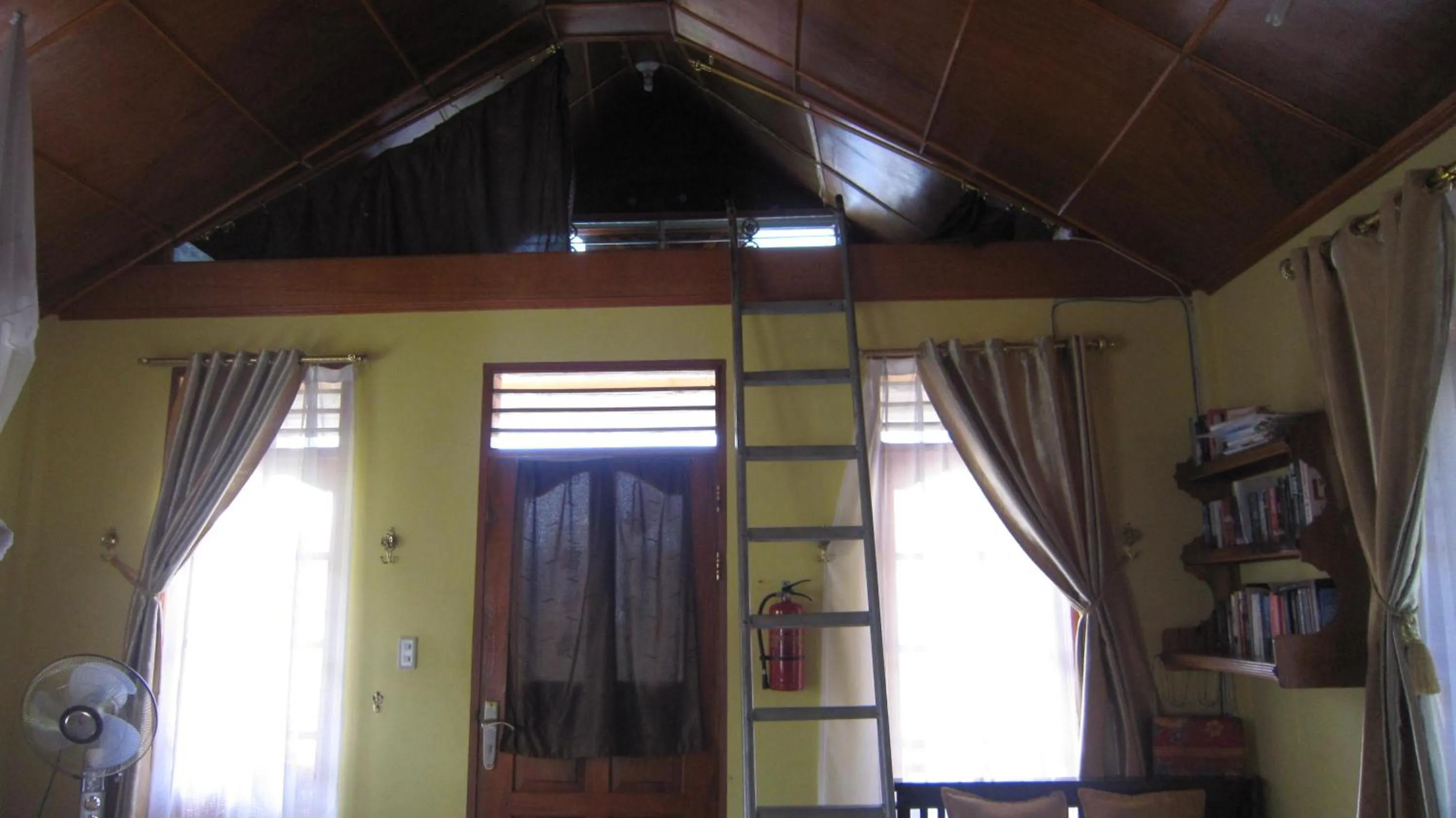 Photo of the whole room in Horas Family Home