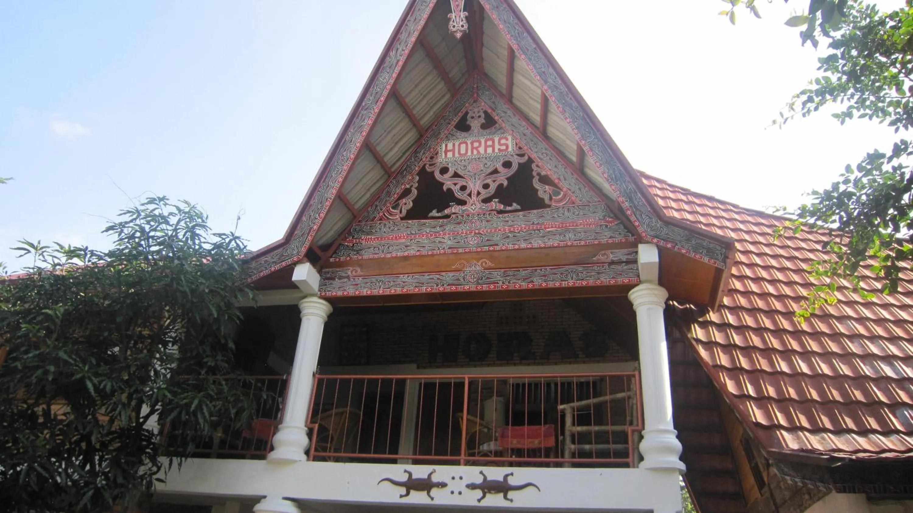 Property building in Horas Family Home