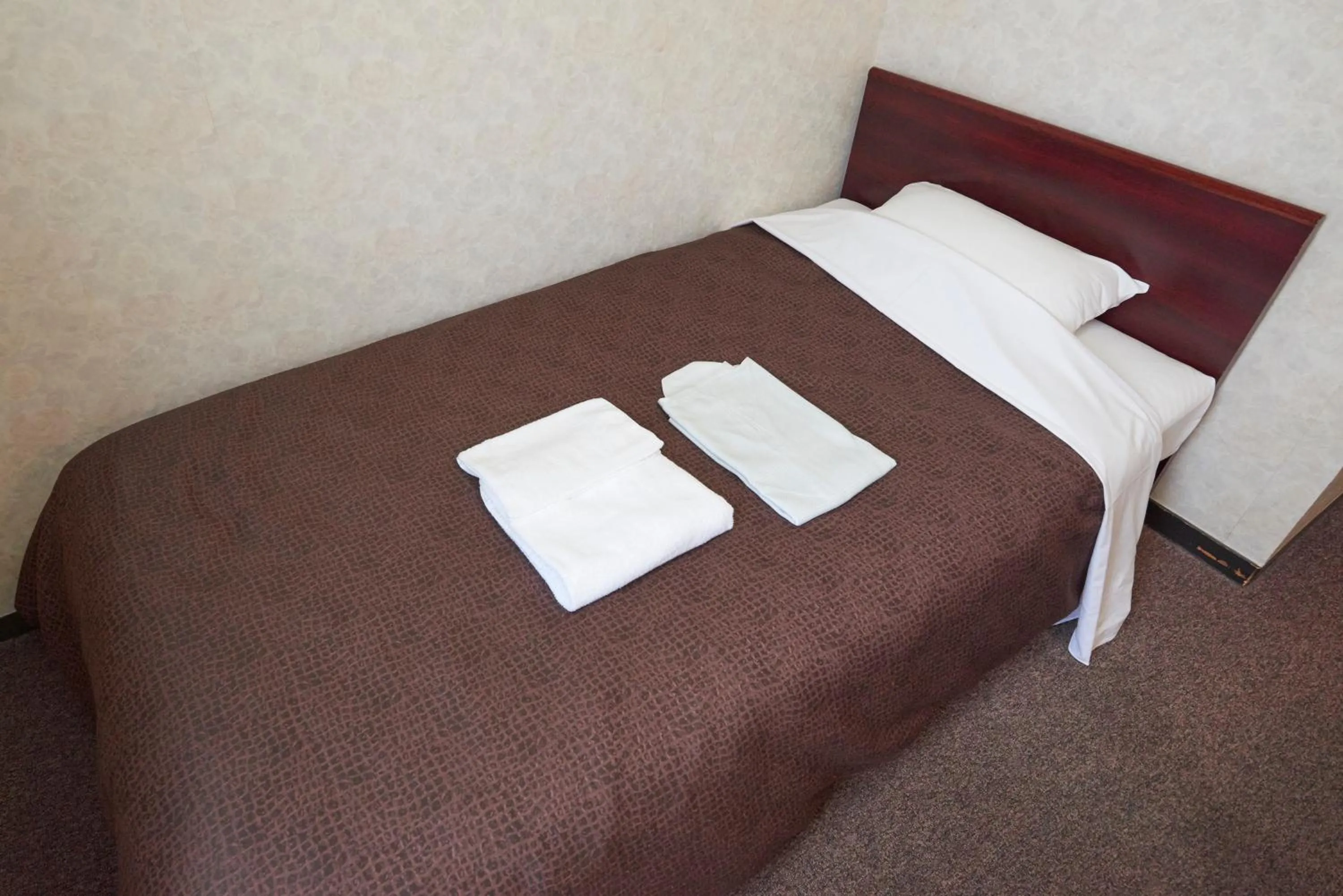 Bed in Select Inn Yonezawa