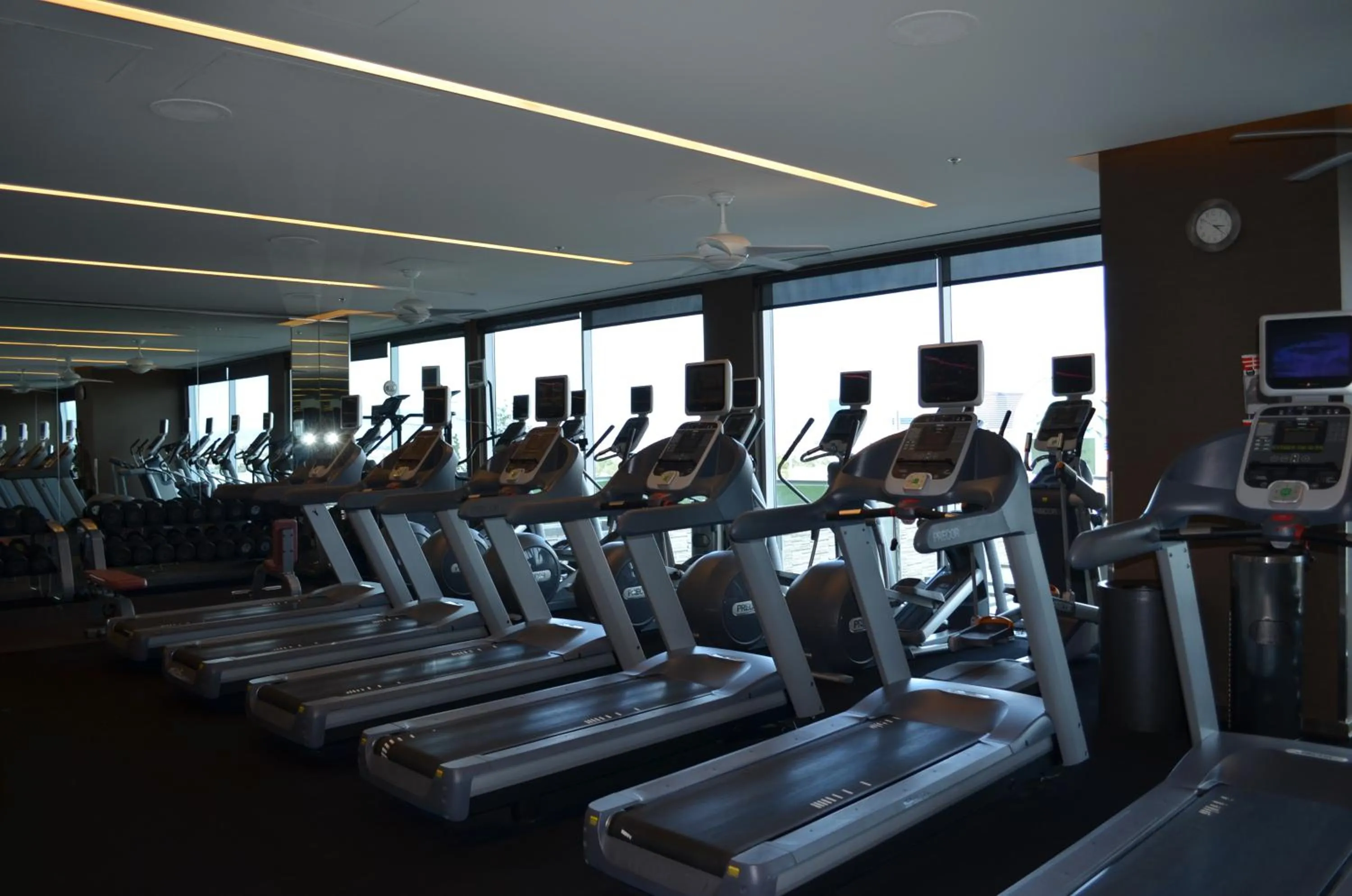 Fitness centre/facilities in StripViewSuites Penthouse