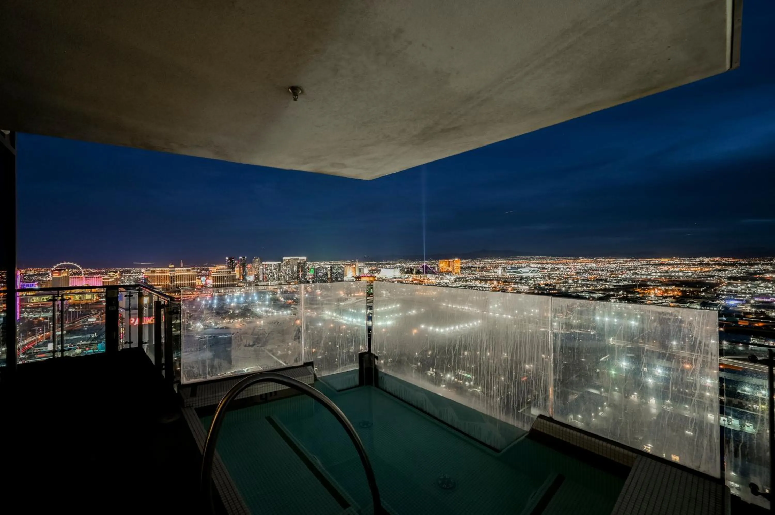 Balcony/Terrace in StripViewSuites Penthouse