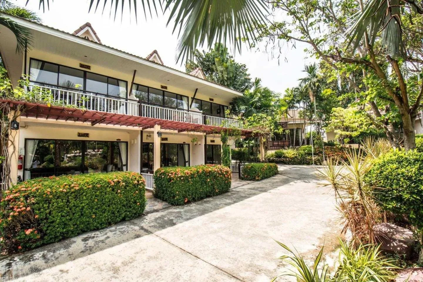 Property building in Chawalun Resort