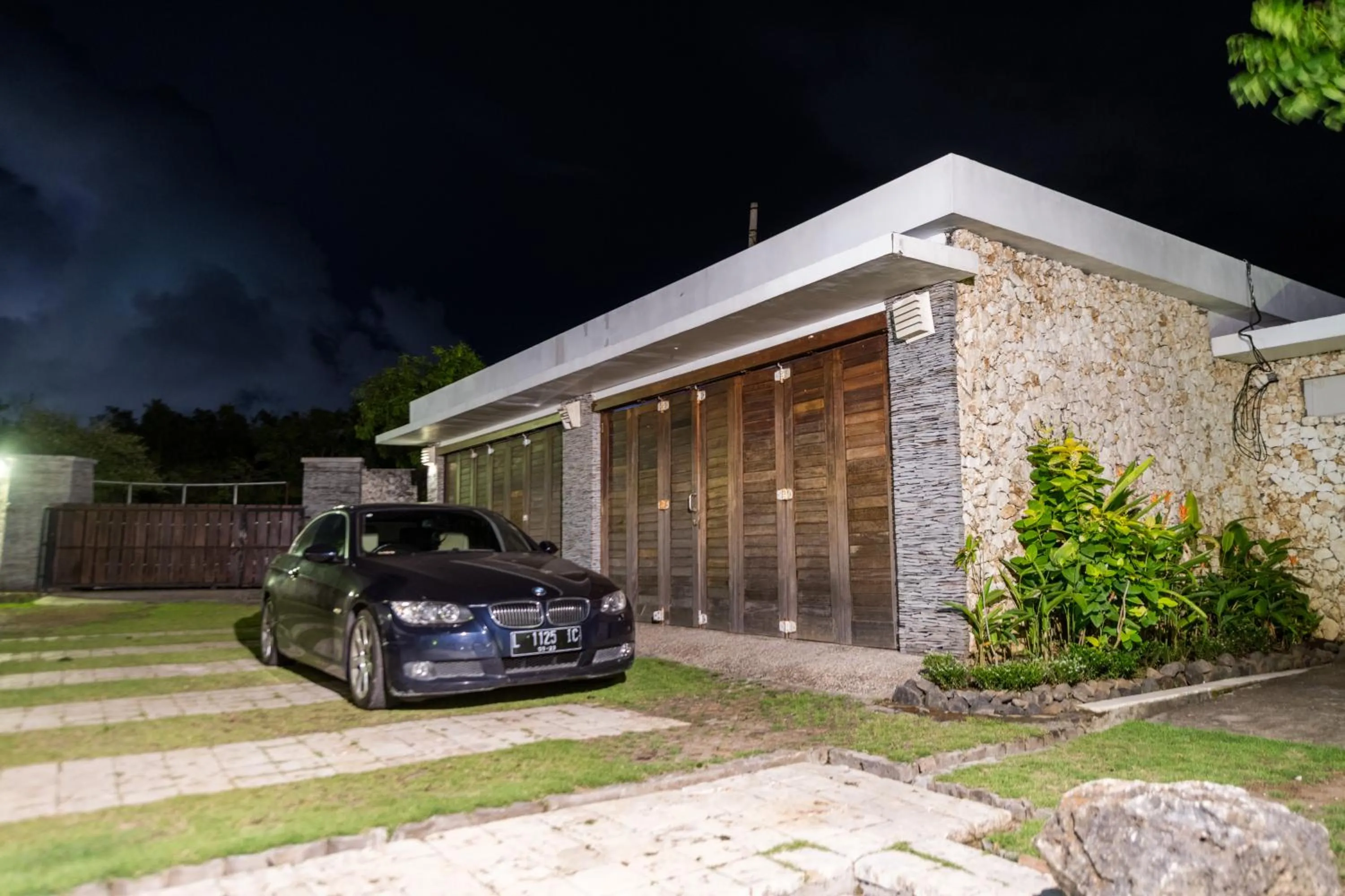 Property building in Villa Maiara