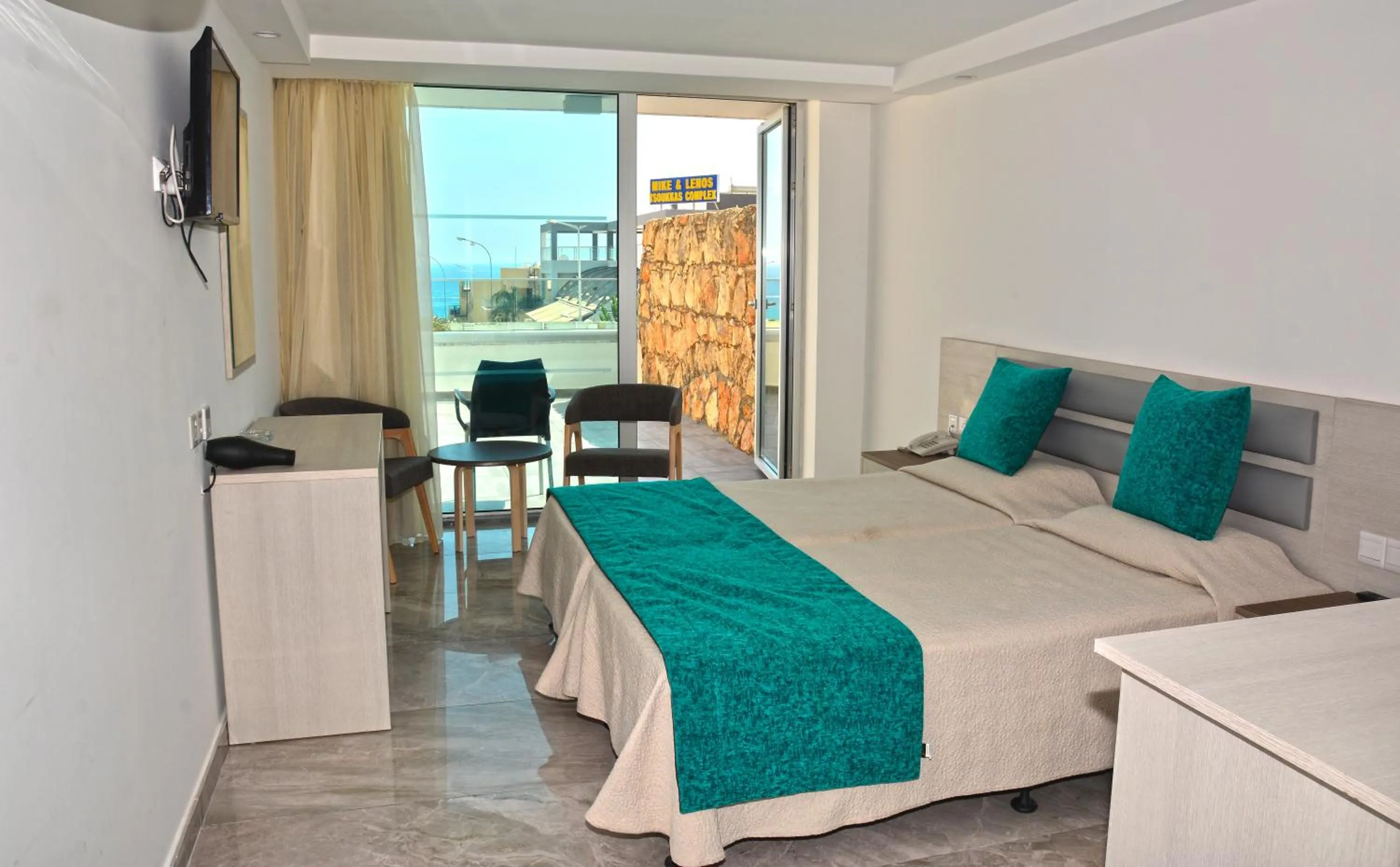 Photo of the whole room, Bed in Melini Hotel Suites