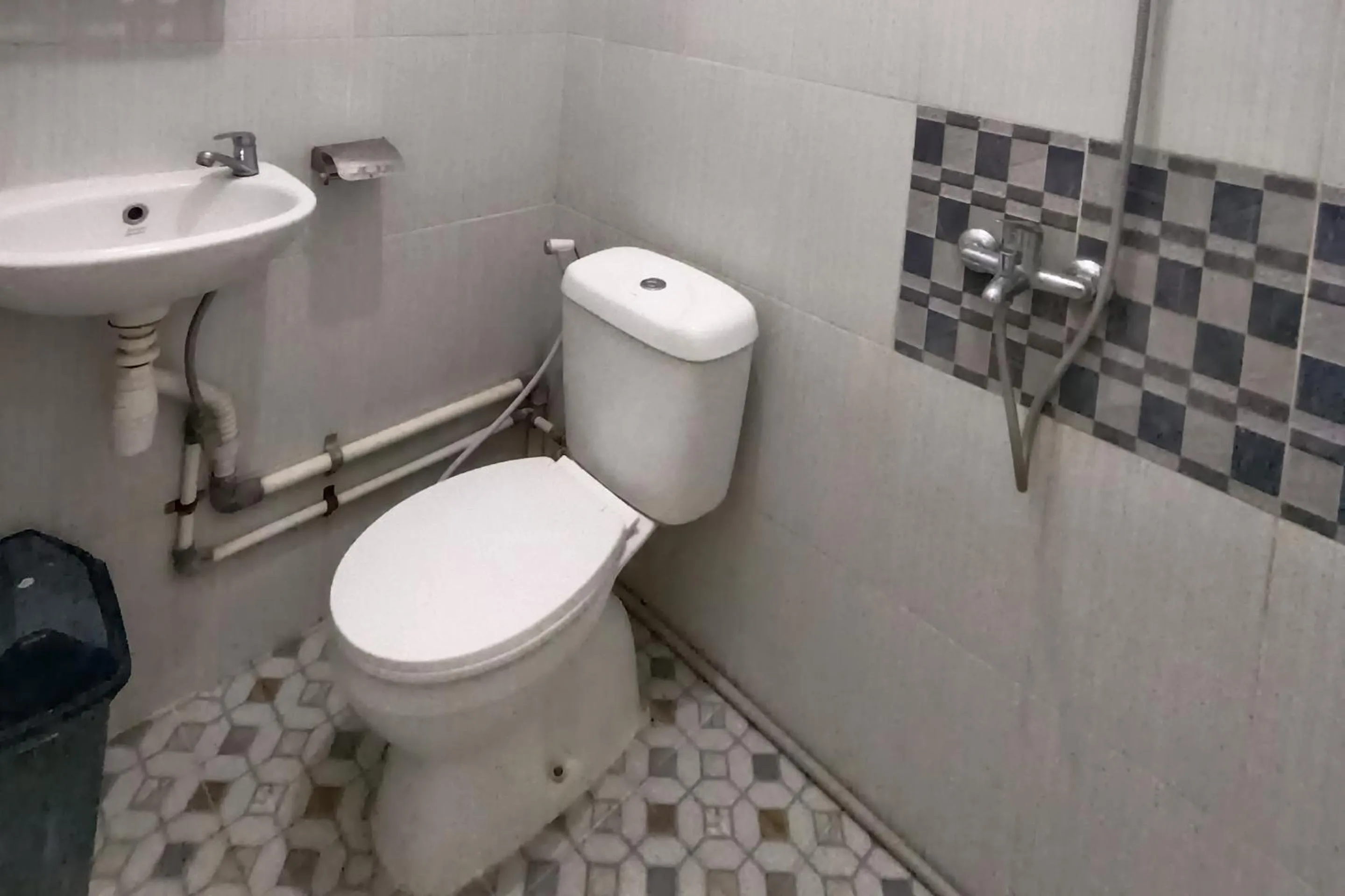 Bathroom in Hotel O Koperasi