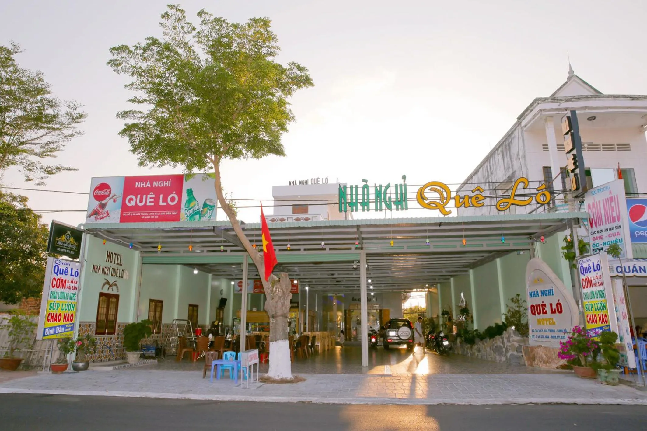 Restaurant/places to eat in Nhà Nghỉ Quê Ló