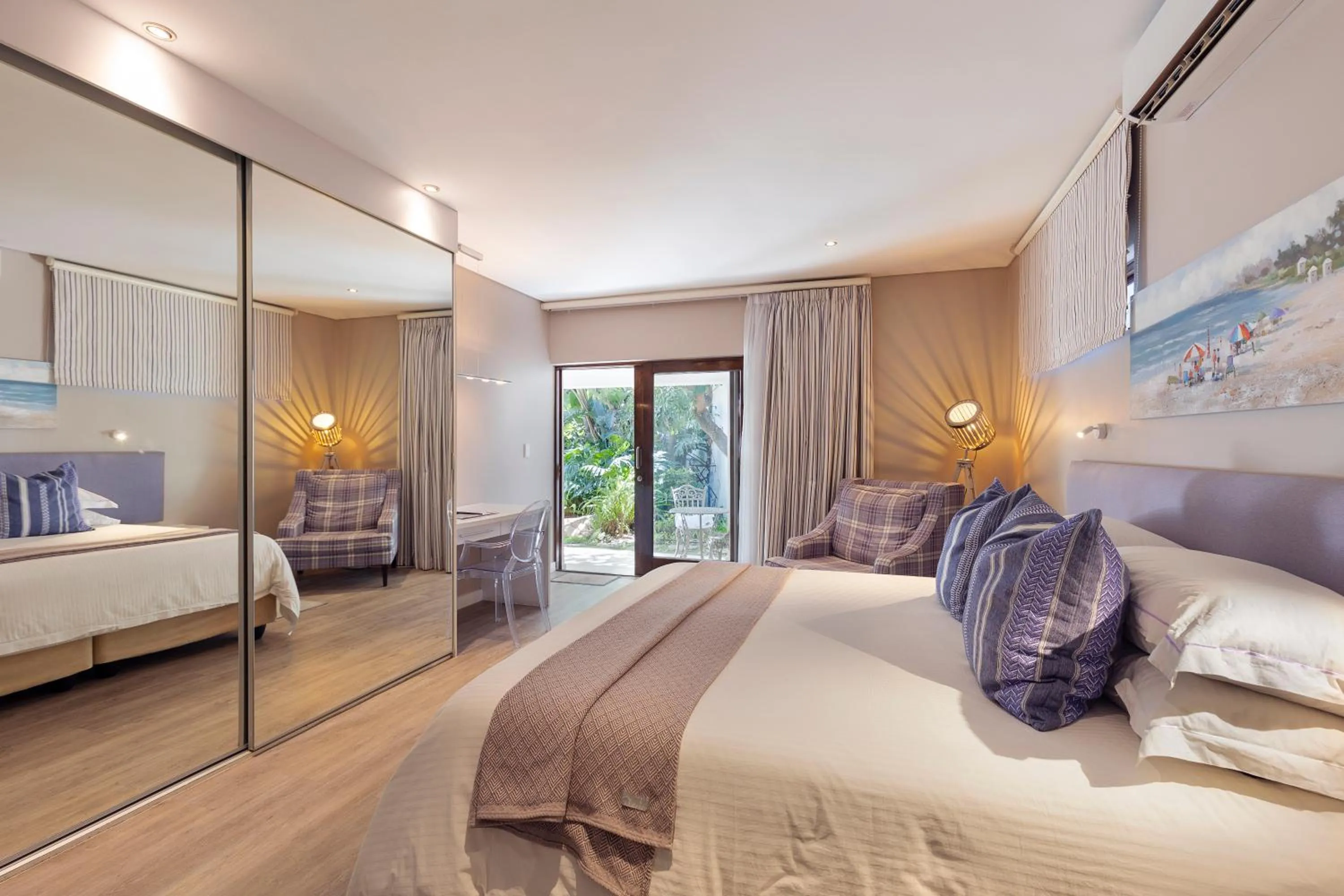 Bedroom, Bed in Hyde Park Guest House