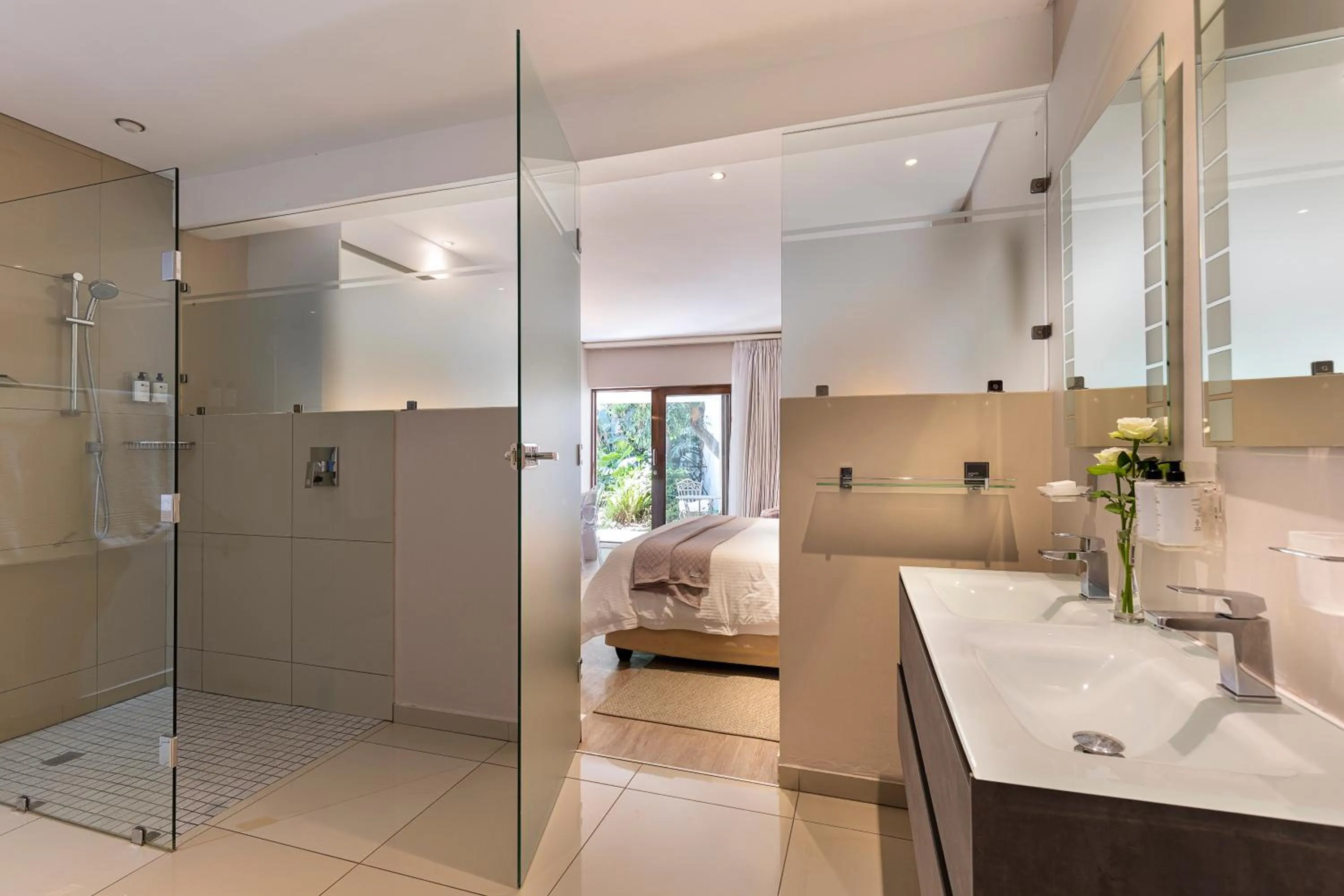 Bathroom in Hyde Park Guest House