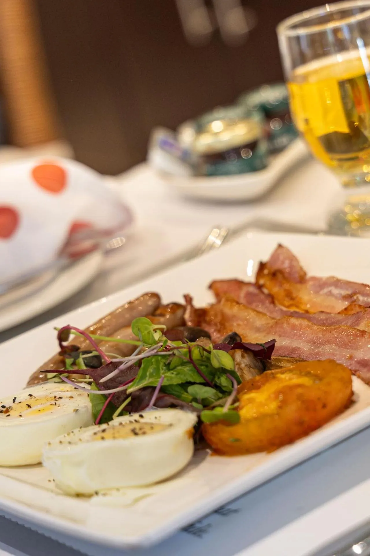 Food and drinks in Hyde Park Guest House