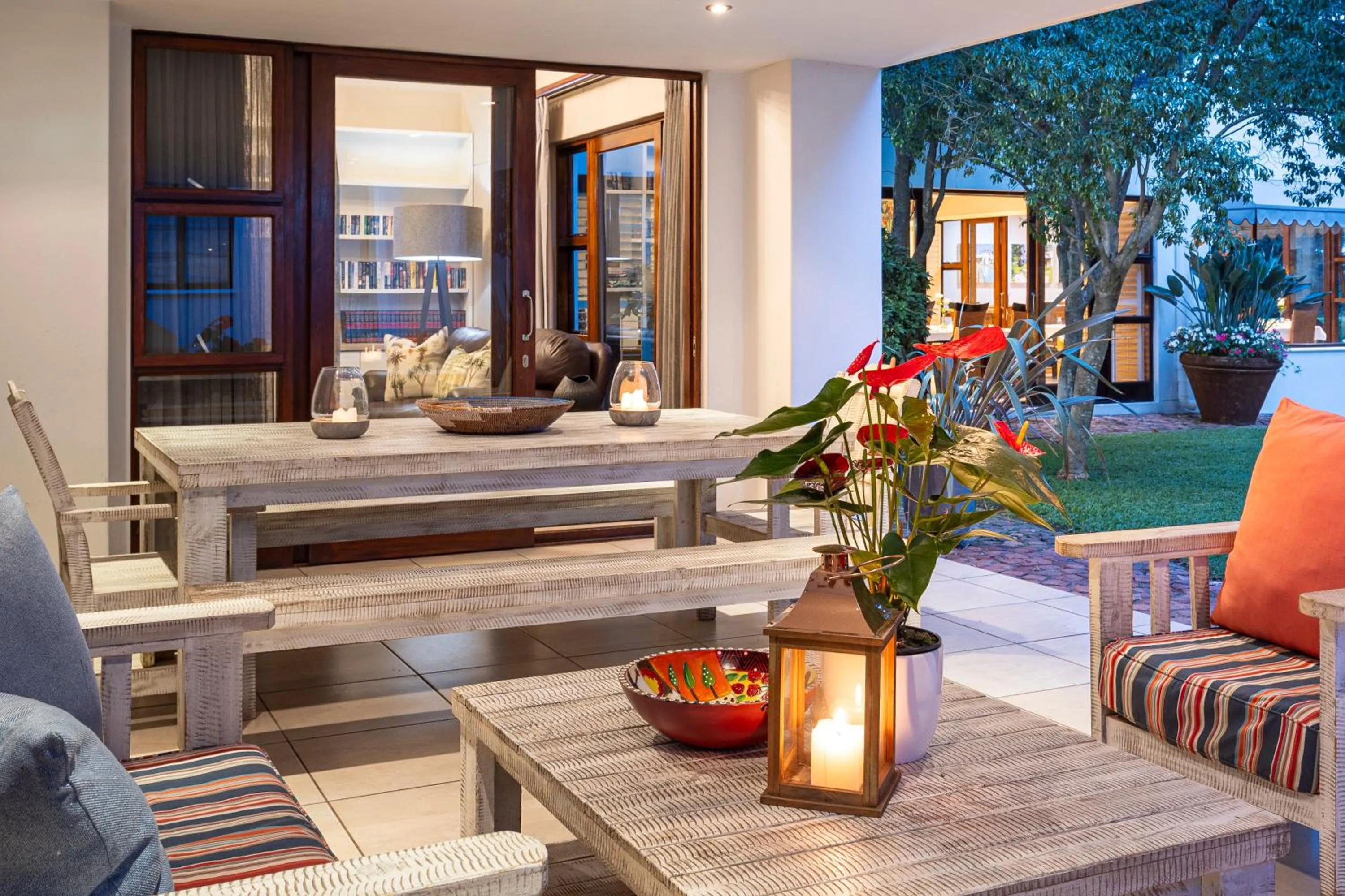 Patio in Hyde Park Guest House