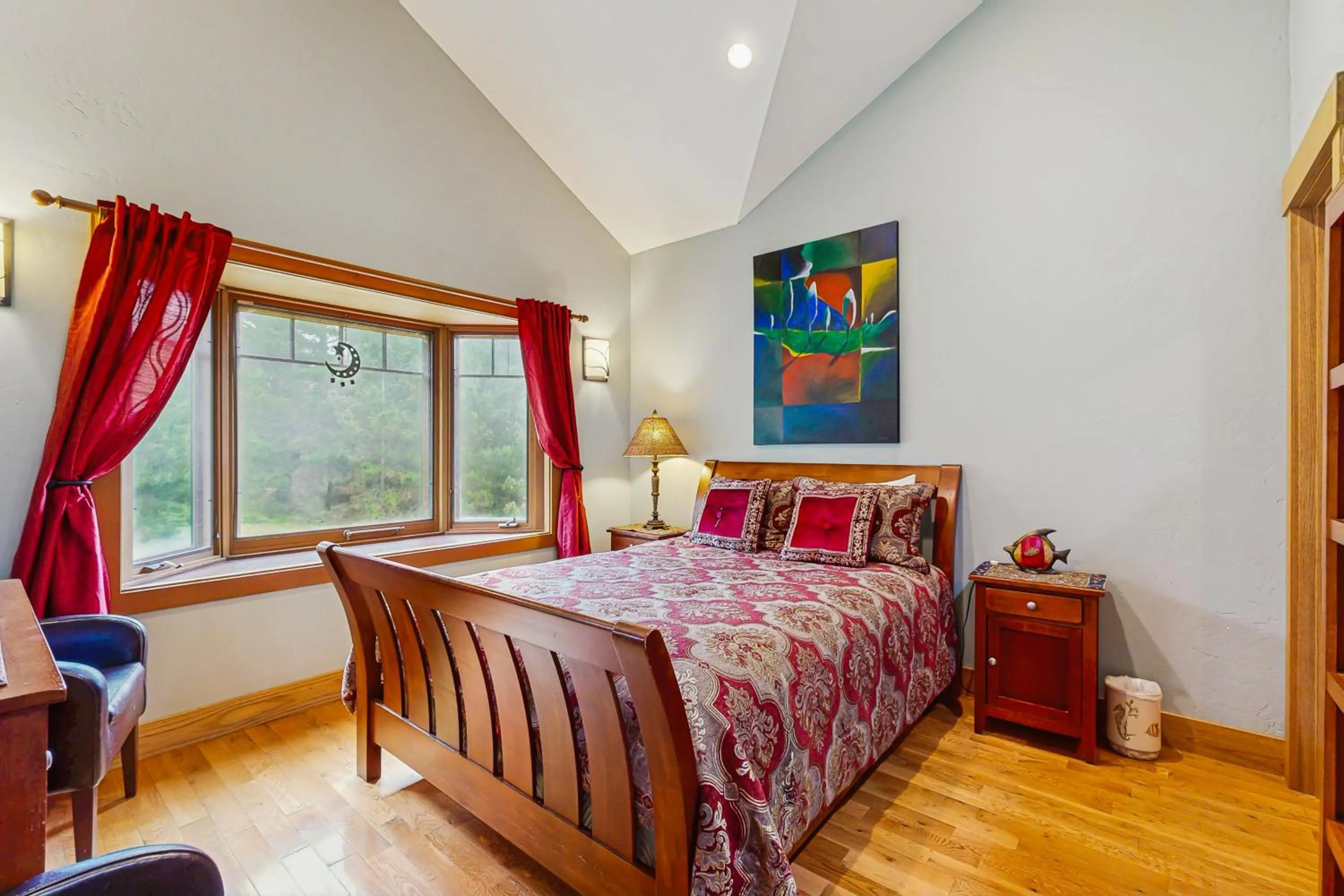 Bed in Seascape Gualala