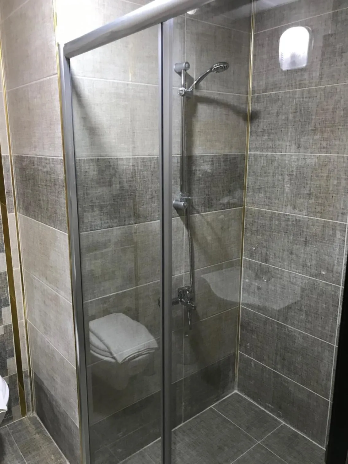 Shower in Hayal Residence Apart Otel