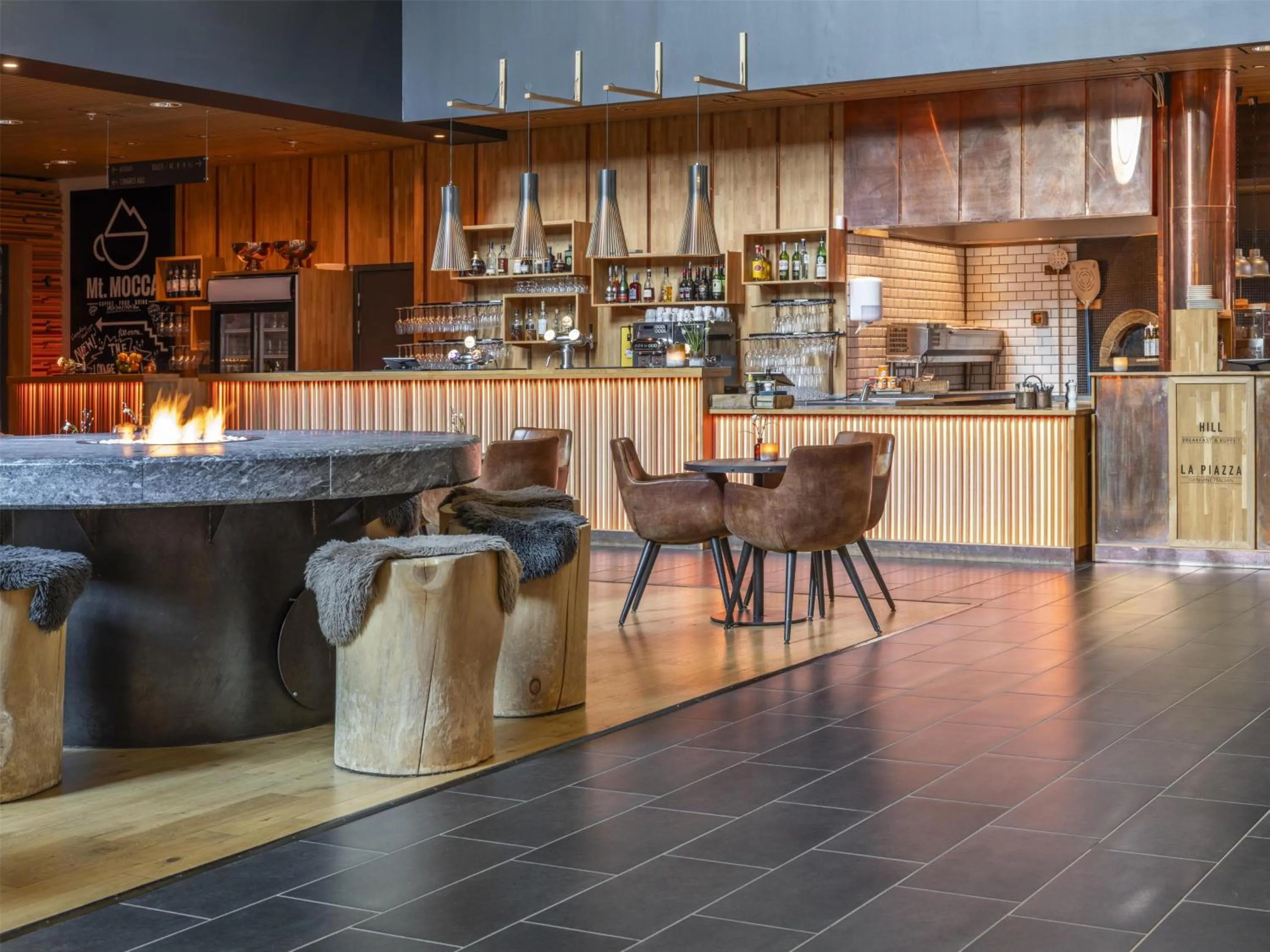 Lounge or bar in Radisson Blu Resort, Trysil