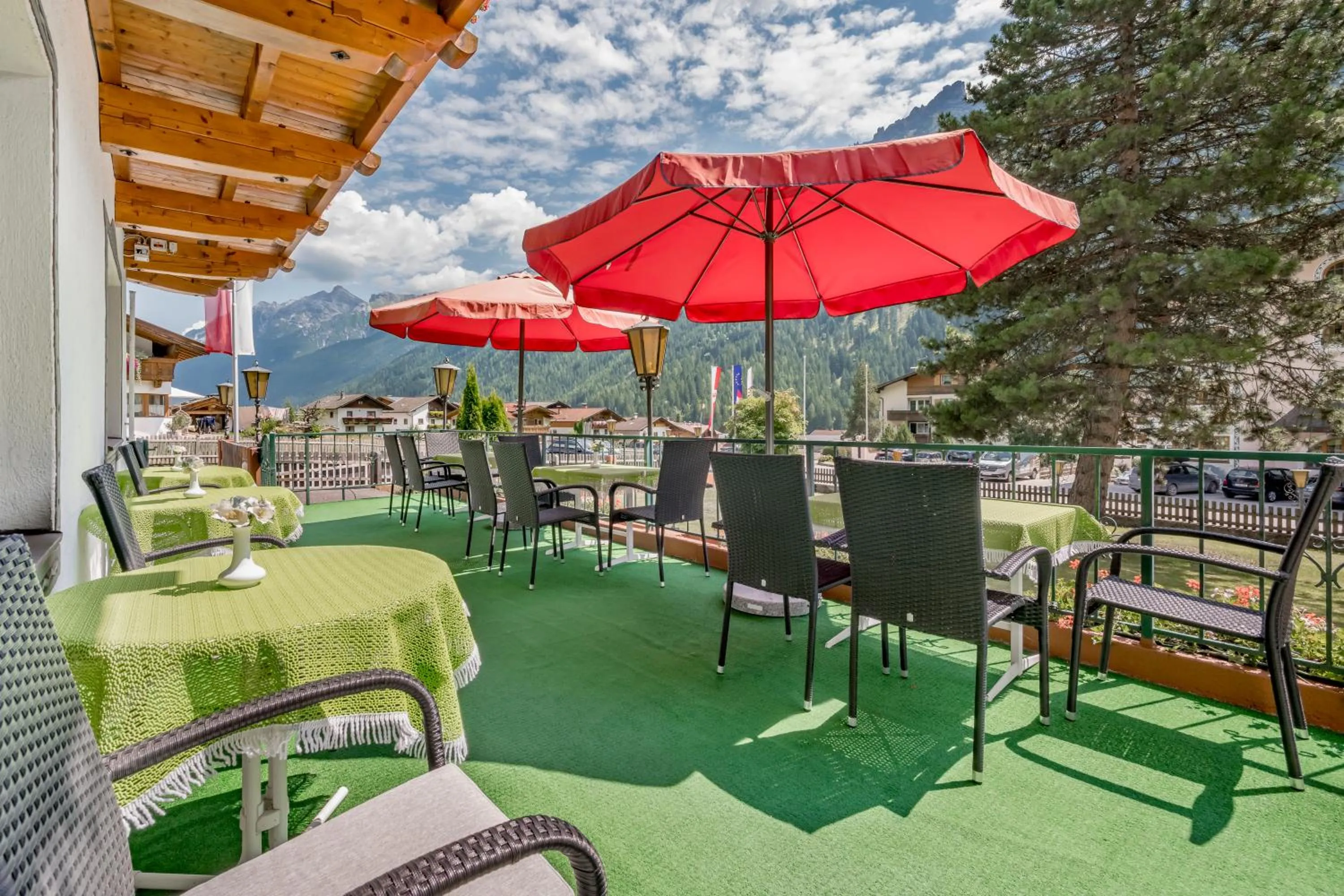 Garden in Pension Almrausch