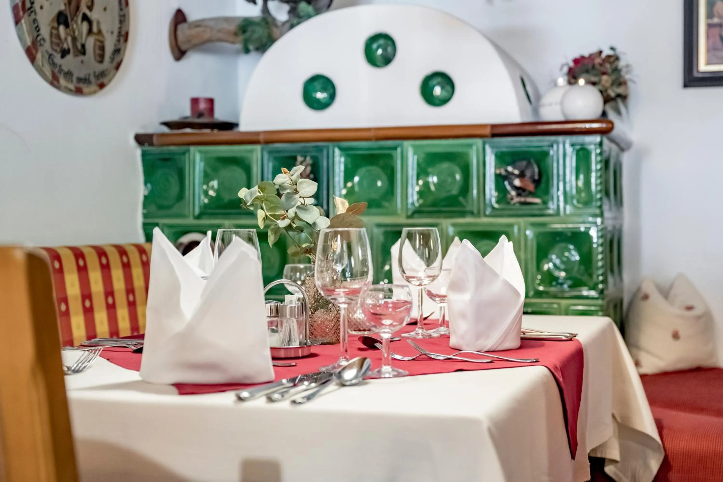 Restaurant/places to eat in Pension Almrausch