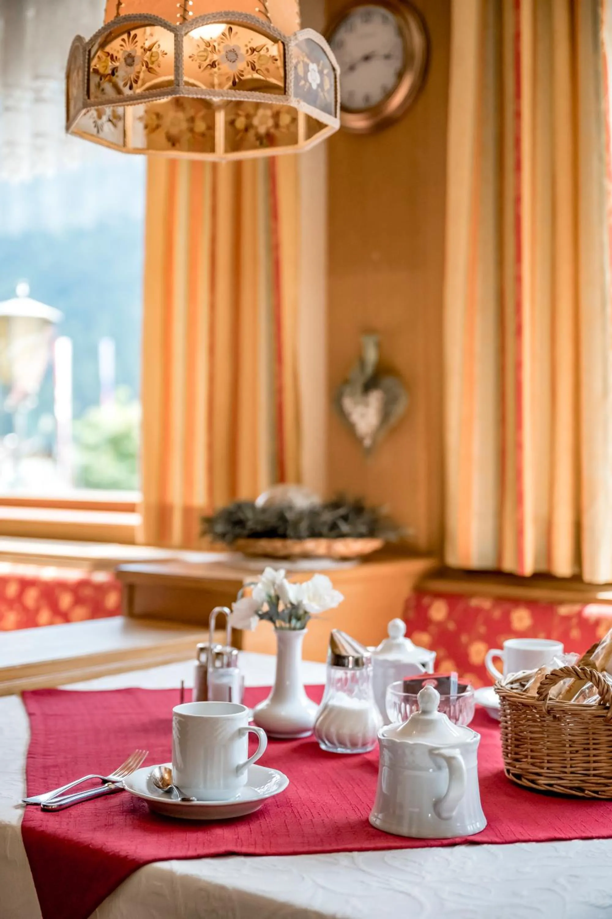 Coffee/tea facilities in Pension Almrausch