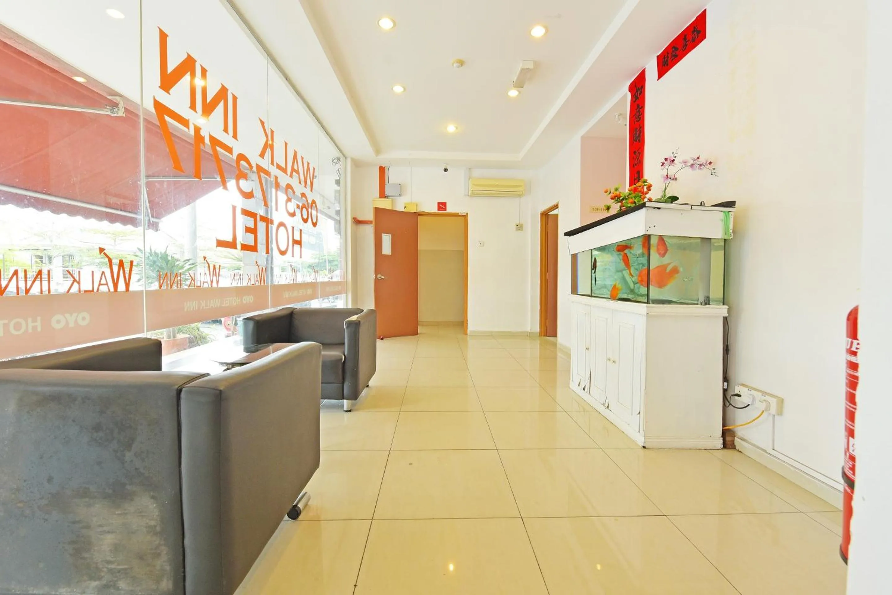 Lobby or reception in OYO 582 Hotel Walk Inn