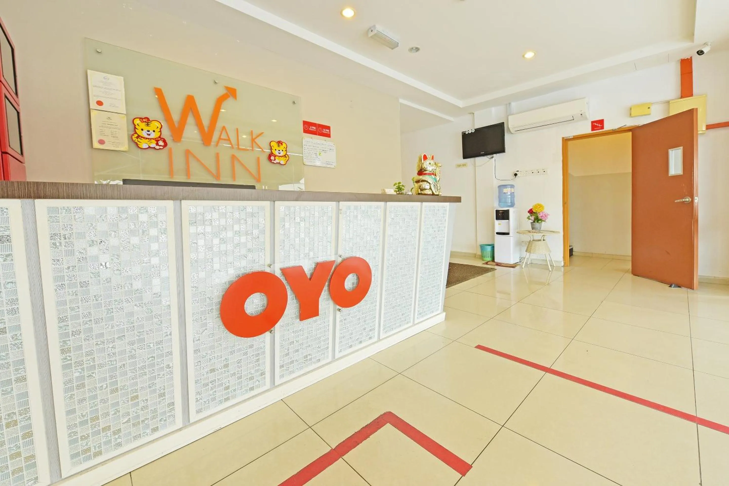 Lobby or reception in OYO 582 Hotel Walk Inn