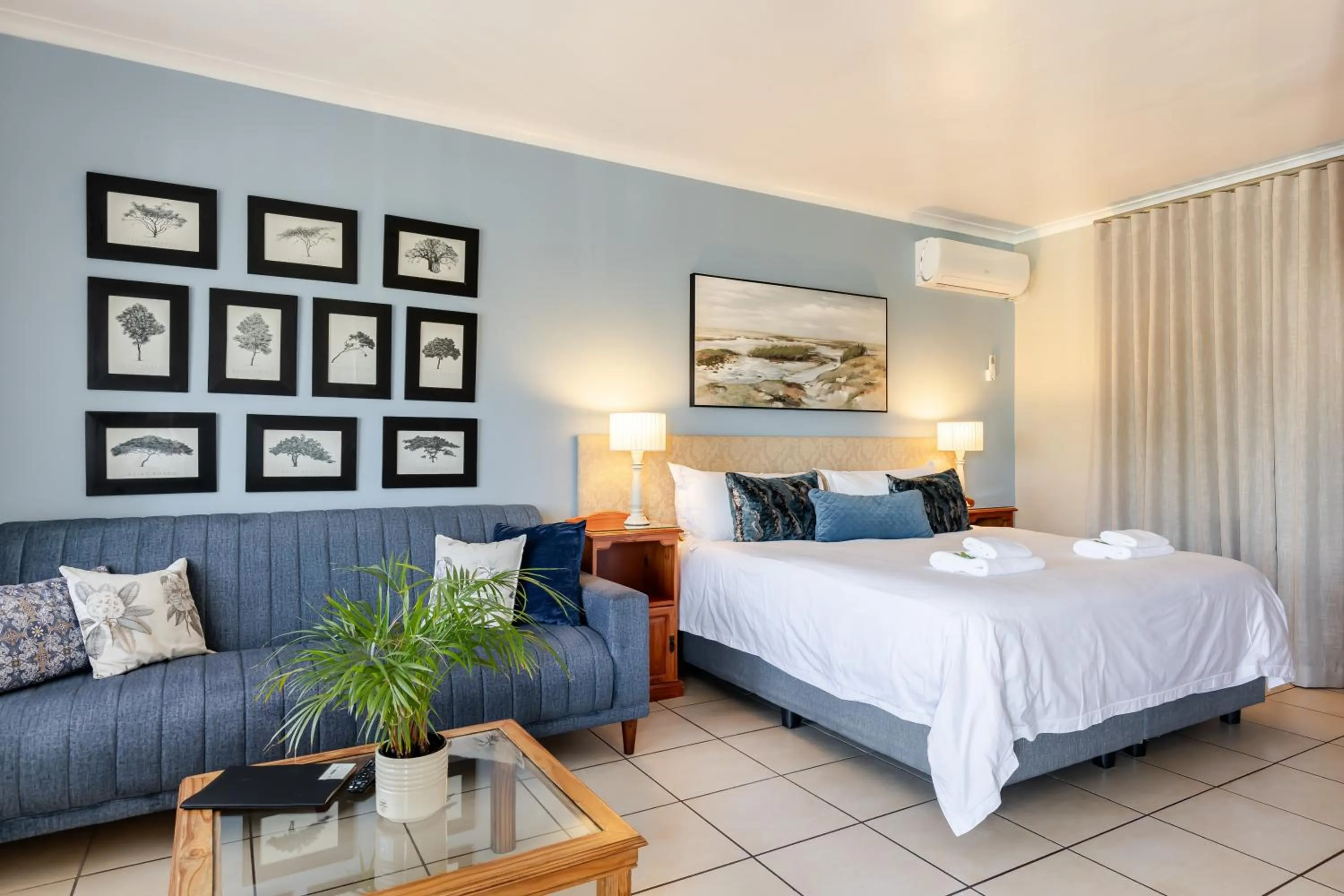 Photo of the whole room, Bed in Shandon Lodge Guest House & Spa