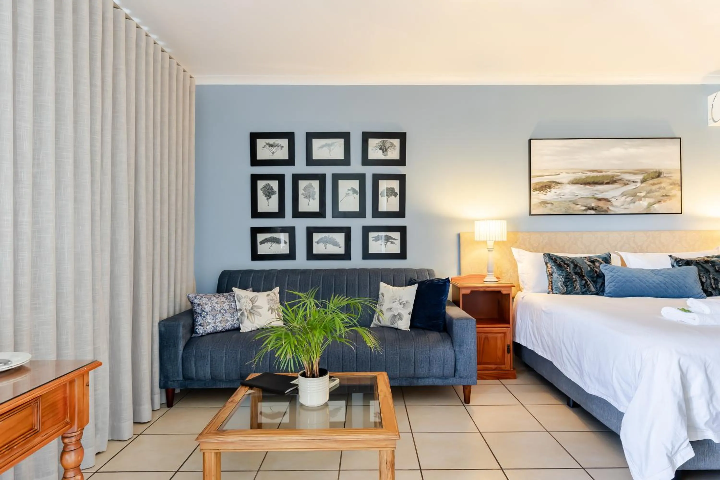 Seating area, Bed in Shandon Lodge Guest House & Spa